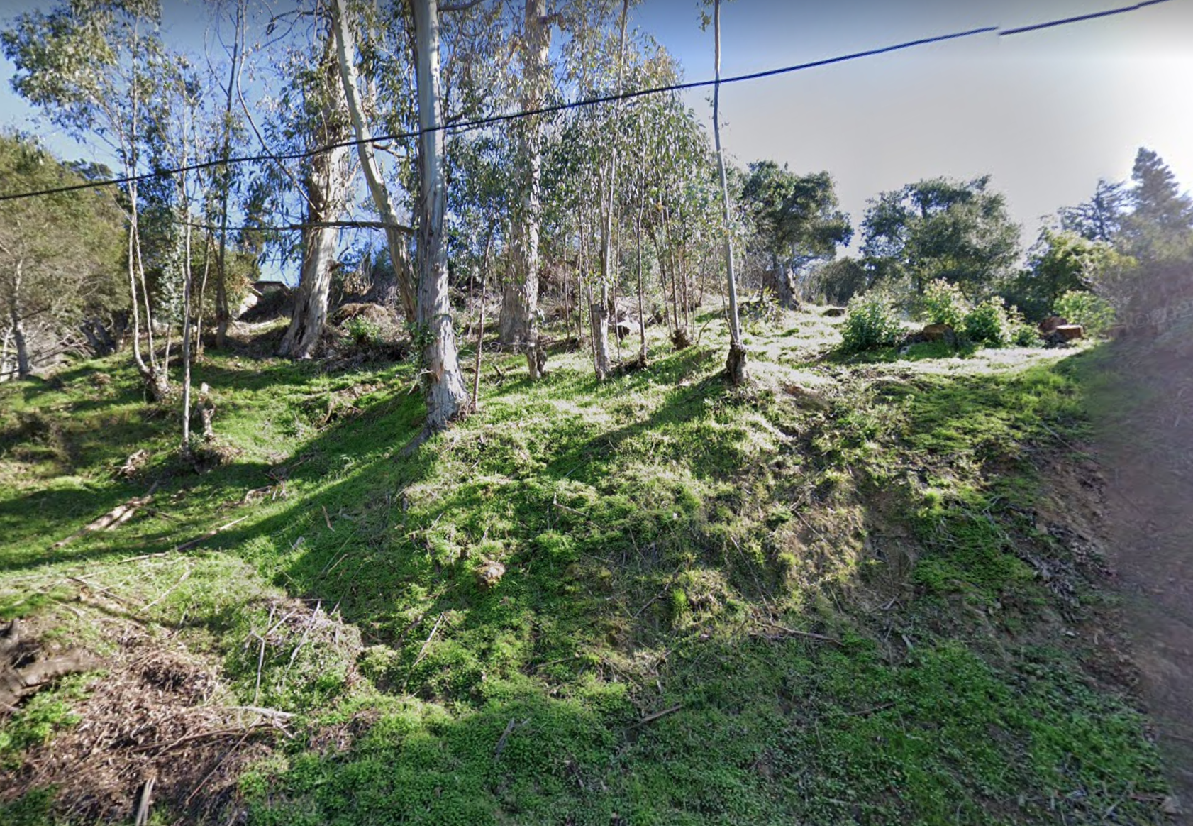 Capricorn Lot, Oakland