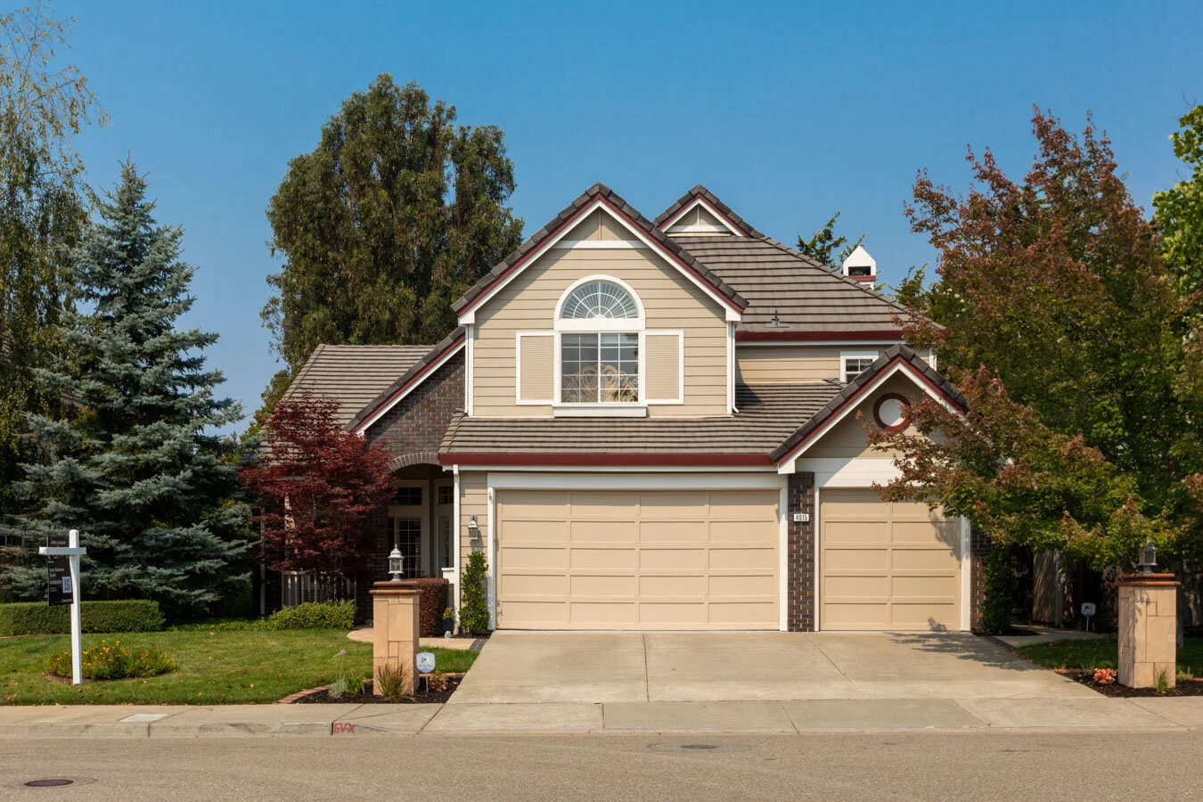 4015 Woodstock Road, Hayward