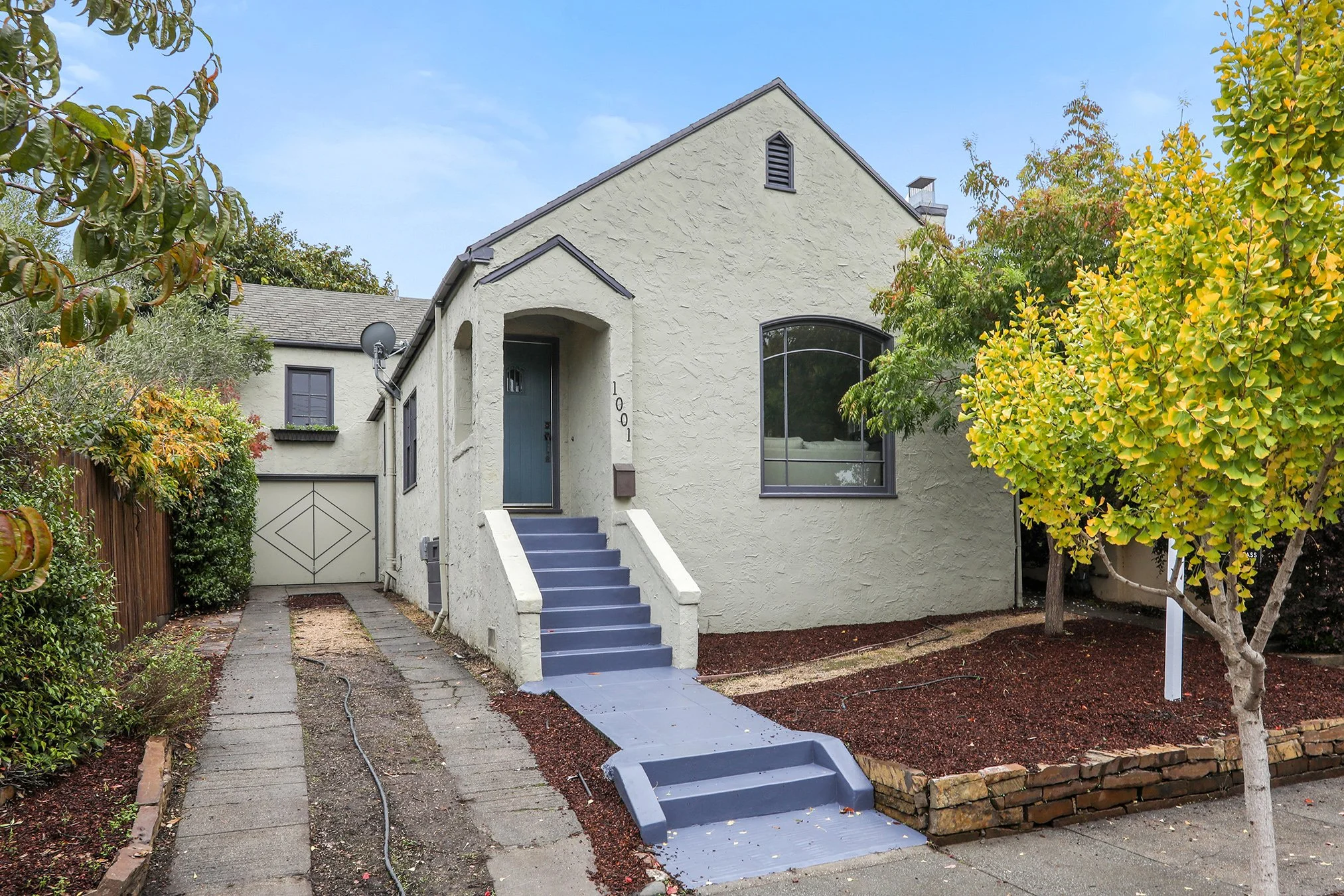 1001 Peralta Avenue, Albany