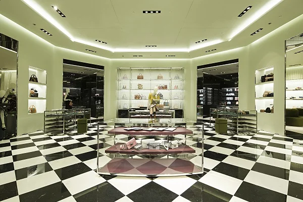 Prada_Johannesburg_Sandton City Mall_int 01.jpg