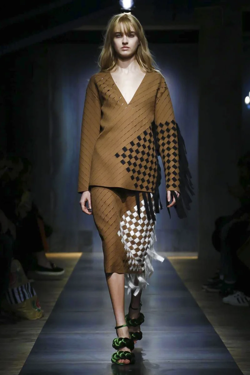 Marco-de-Vincenzo-RTW-FW15-Milan-2936-1425069441-bigthumb.jpg