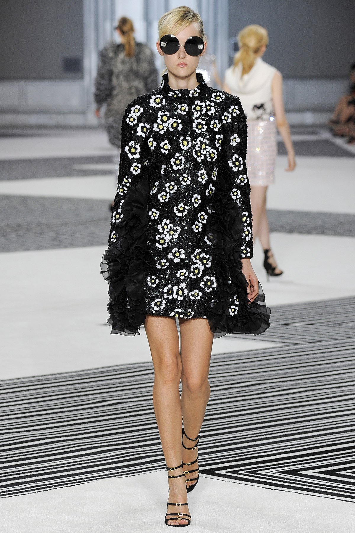 giambattista-valli-couture-fall-2015-17.jpg