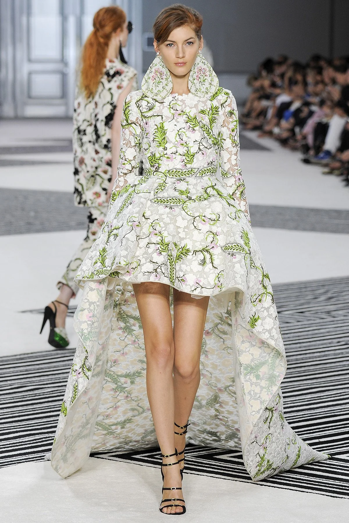 giambattista-valli-couture-fall-2015-44.jpg