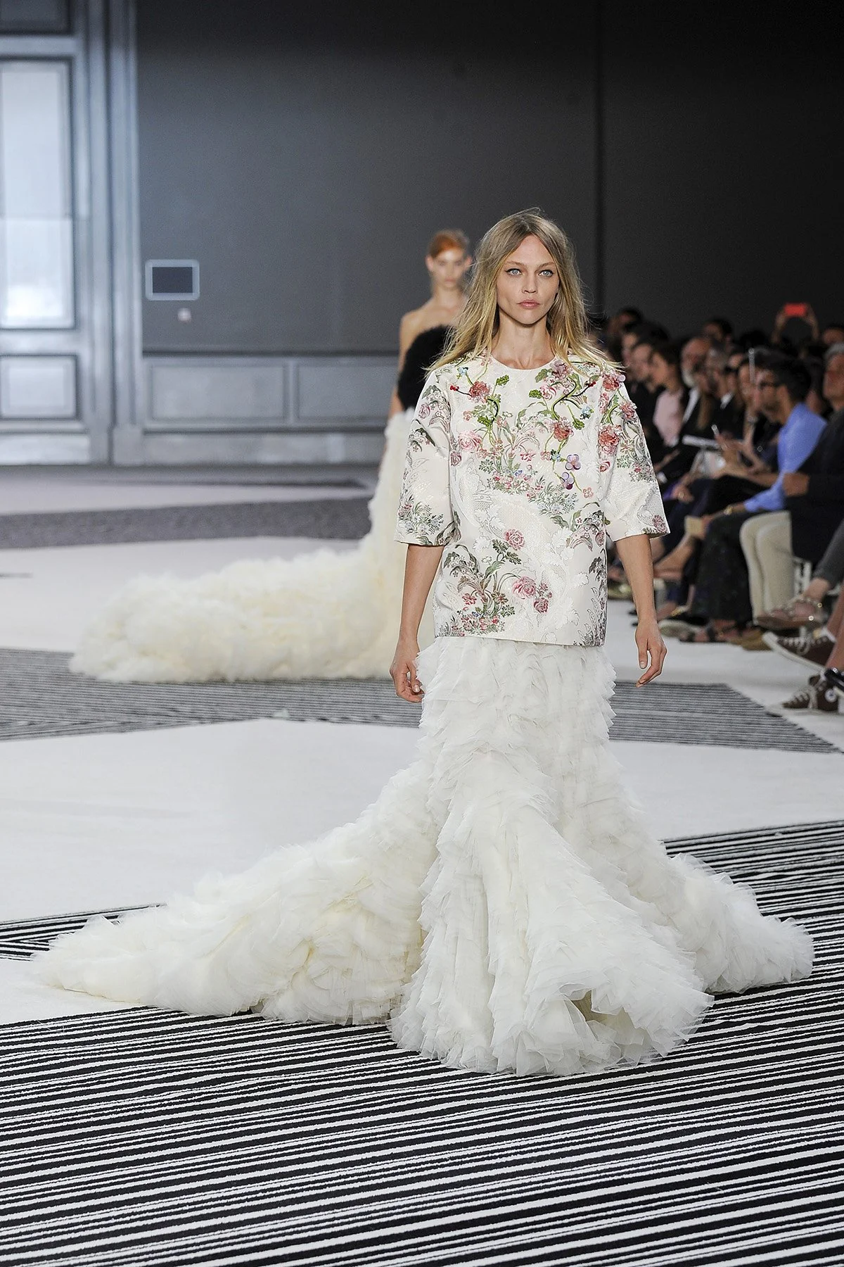 giambattista-valli-couture-fall-2015-50.jpg