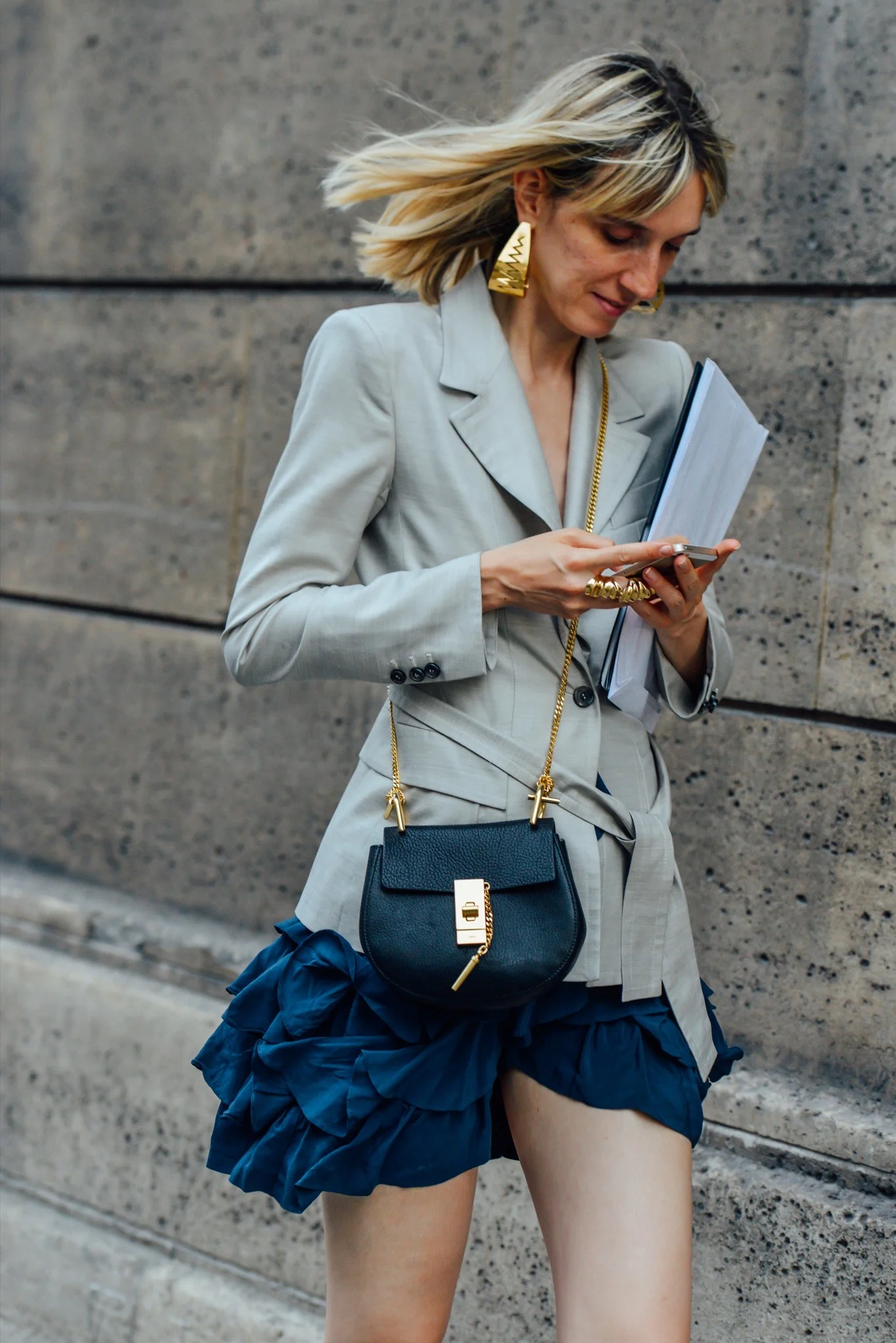08-fall-2015-couture-street-style-15.jpg