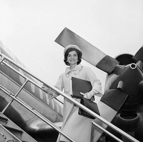 jackie-kennedy-jetsetting.jpg