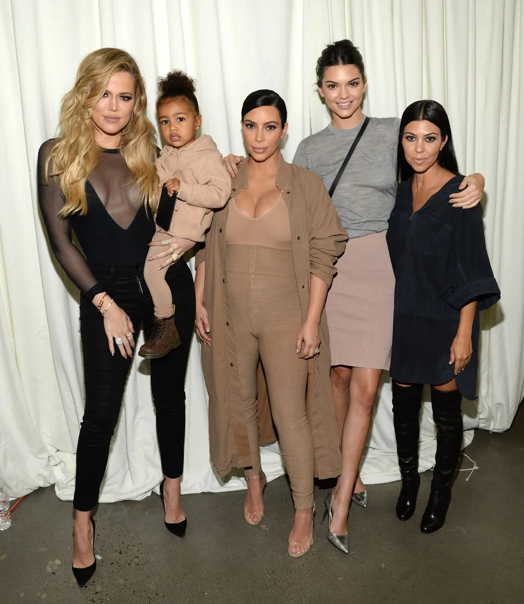 Khloe-Kardashian-North-West-Kim-Kardashian-West-Kendall-Jenner-and-Kourtney-Kardashian.jpg