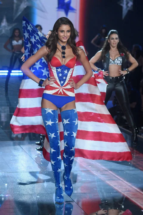 hbz-vs-runway-2015-gettyimages-496564836.jpg