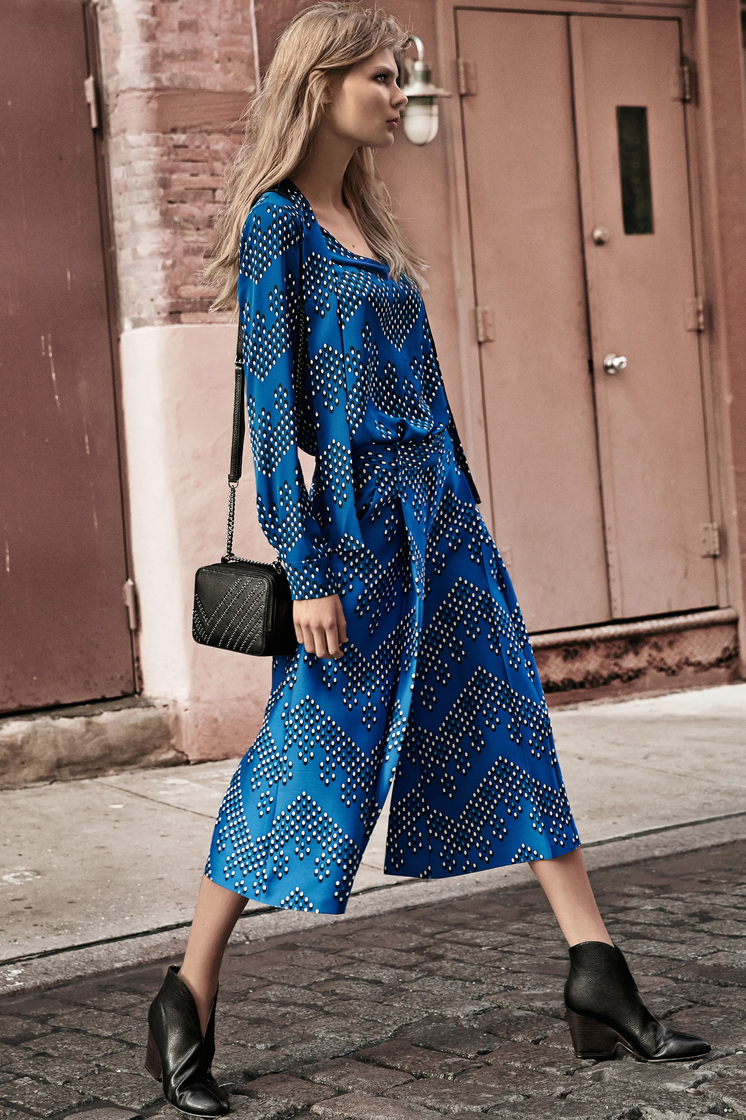 PREFALL2016_2732x4098_LOOK23.jpg
