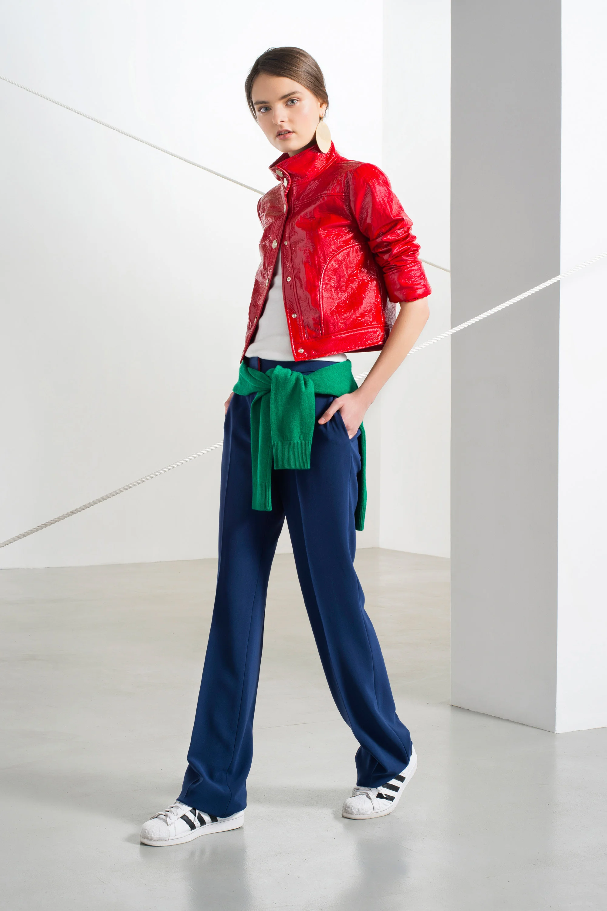 lisa-perry-pre-fall-2016-lookbook-08.jpg