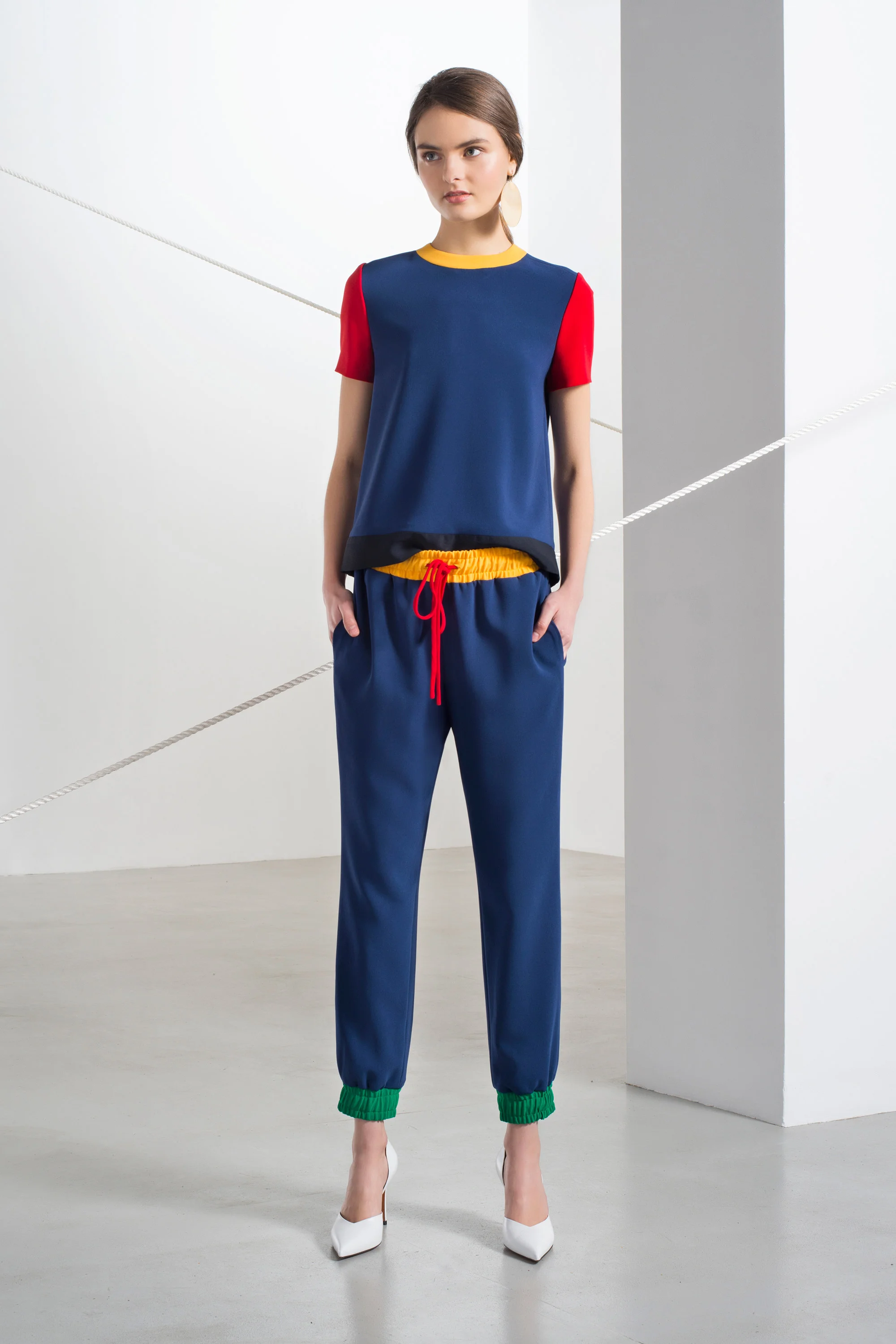 lisa-perry-pre-fall-2016-lookbook-15.jpg