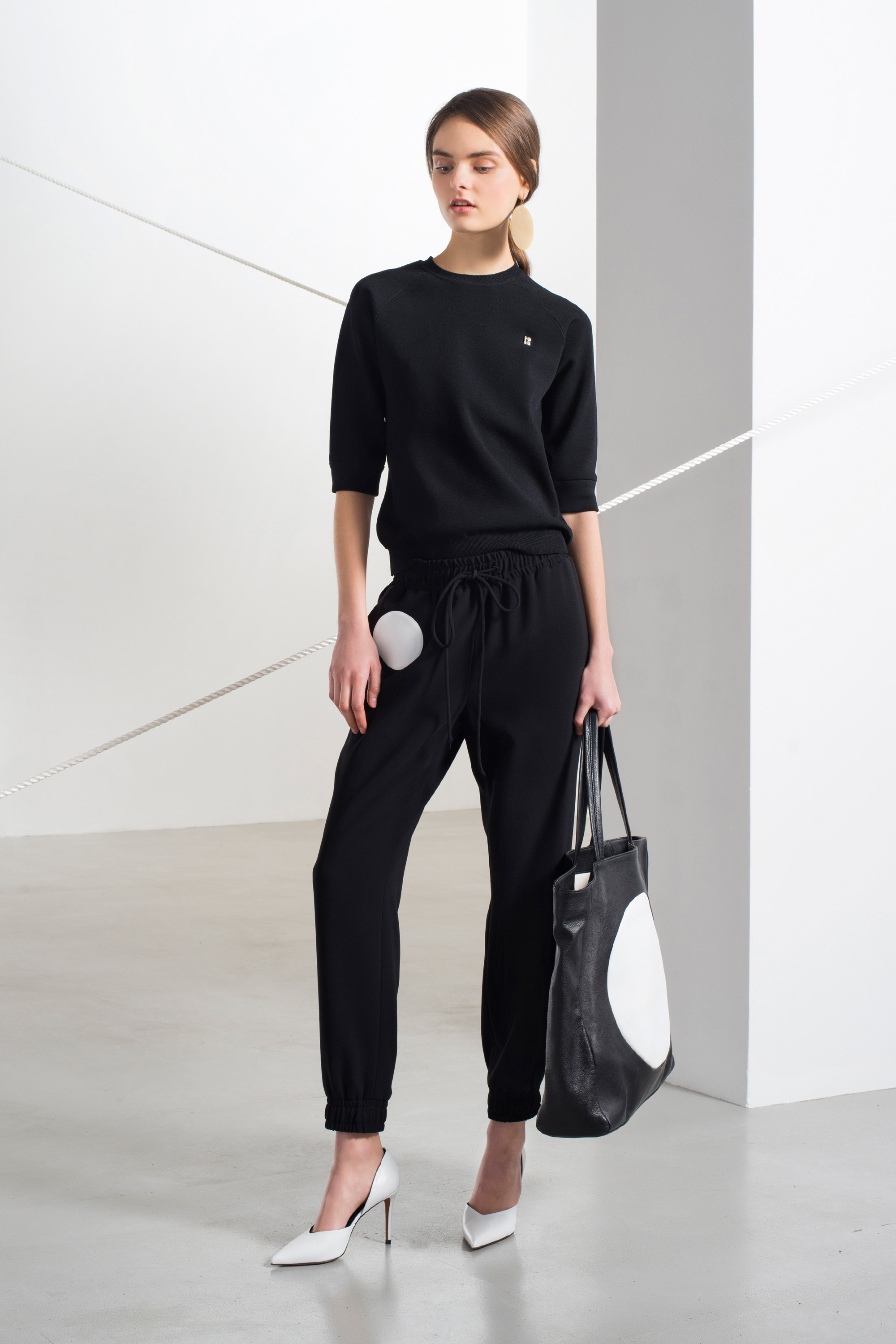 lisa-perry-pre-fall-2016-lookbook-19.jpg