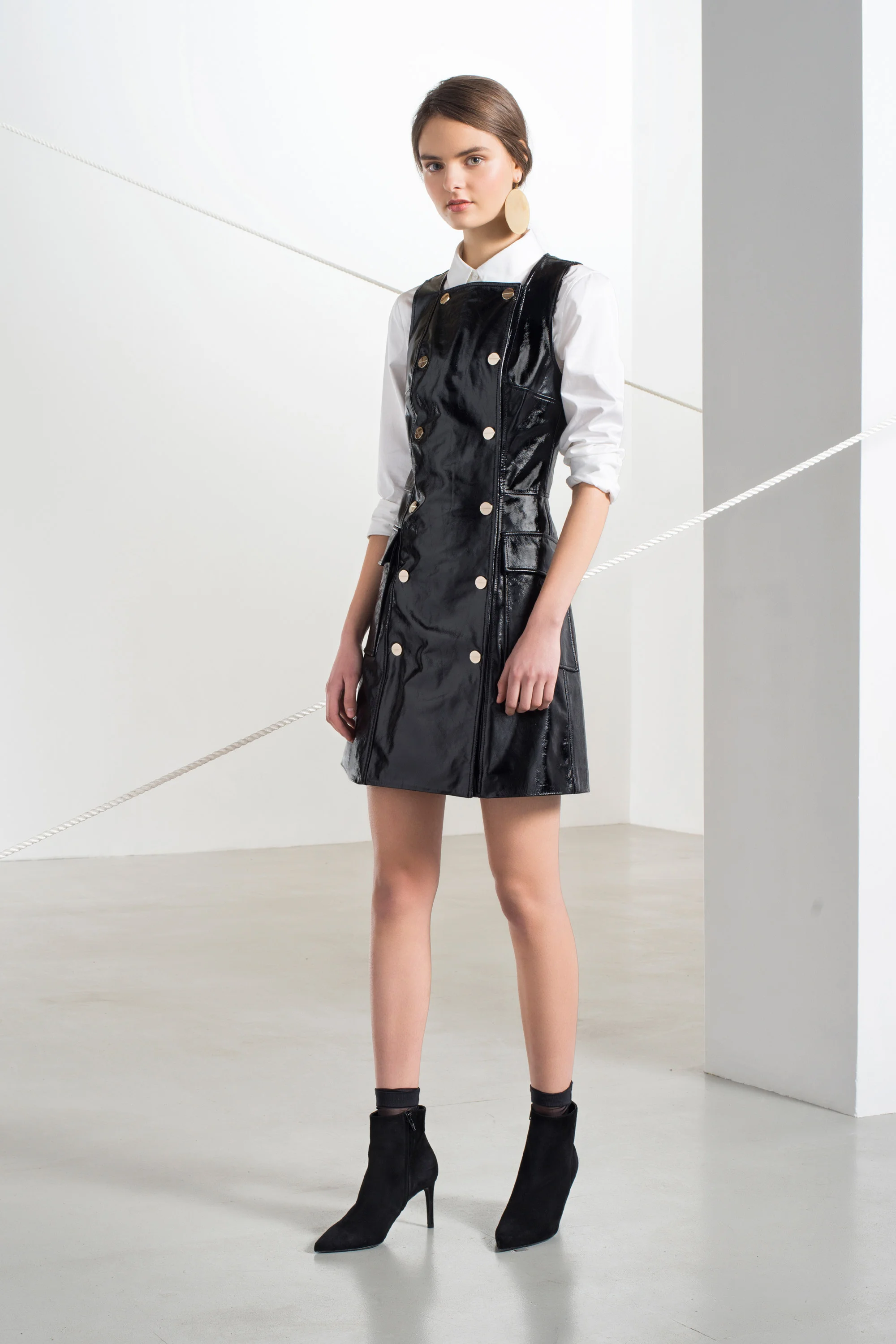 lisa-perry-pre-fall-2016-lookbook-25.jpg