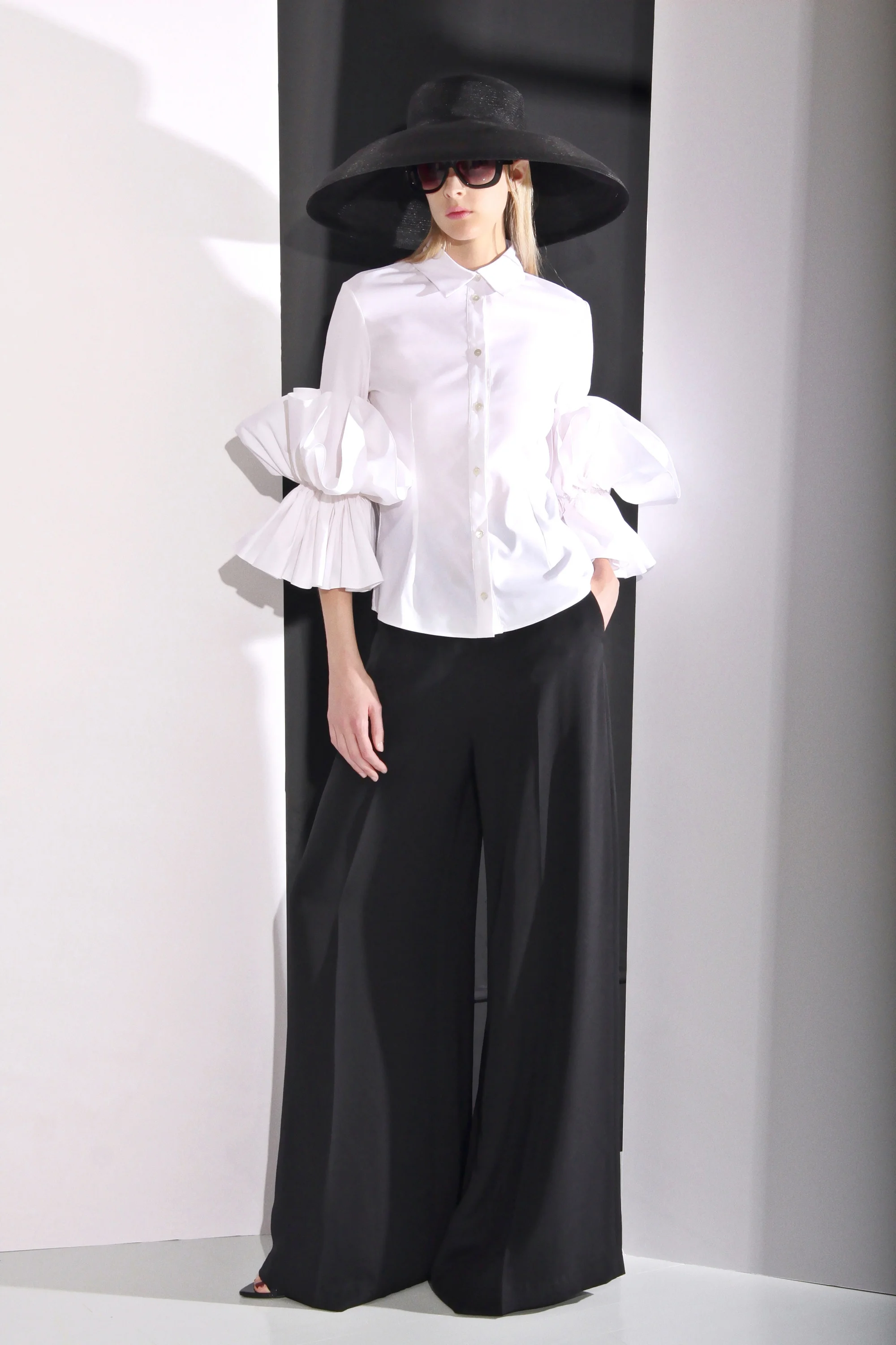 christian-siriano-pre-fall-2016-lookbook-11.jpg