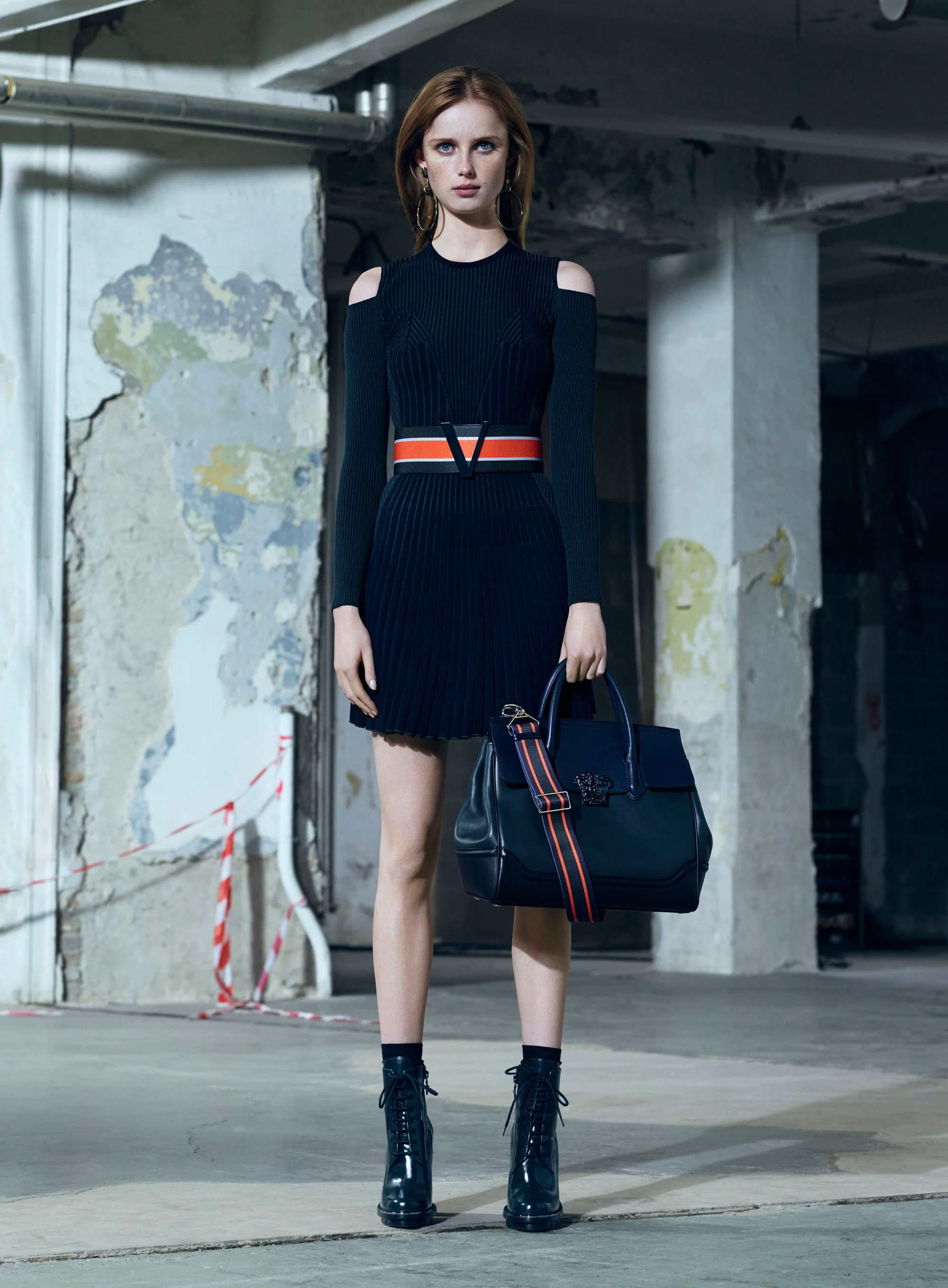 versace-pre-fall-2016-lookbook-08.jpg