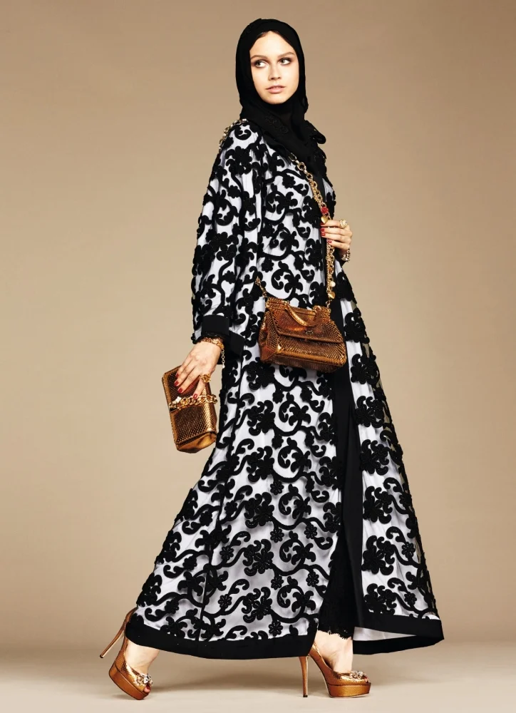 6-exclusive-dolce-gabbana-abaya-line-autox1000.jpg