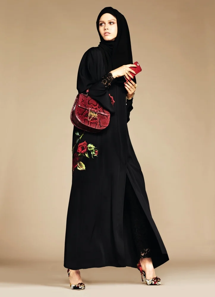 7-exclusive-dolce-gabbana-abaya-line-autox1000.jpg