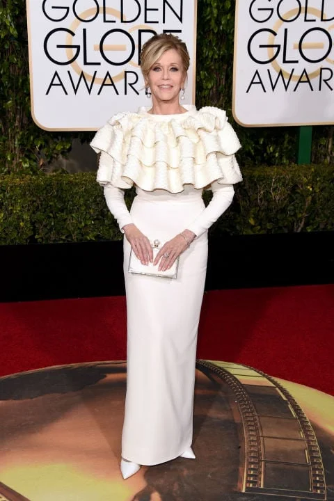 gallery-1452471971-hbz-gg-jane-fonda.jpg