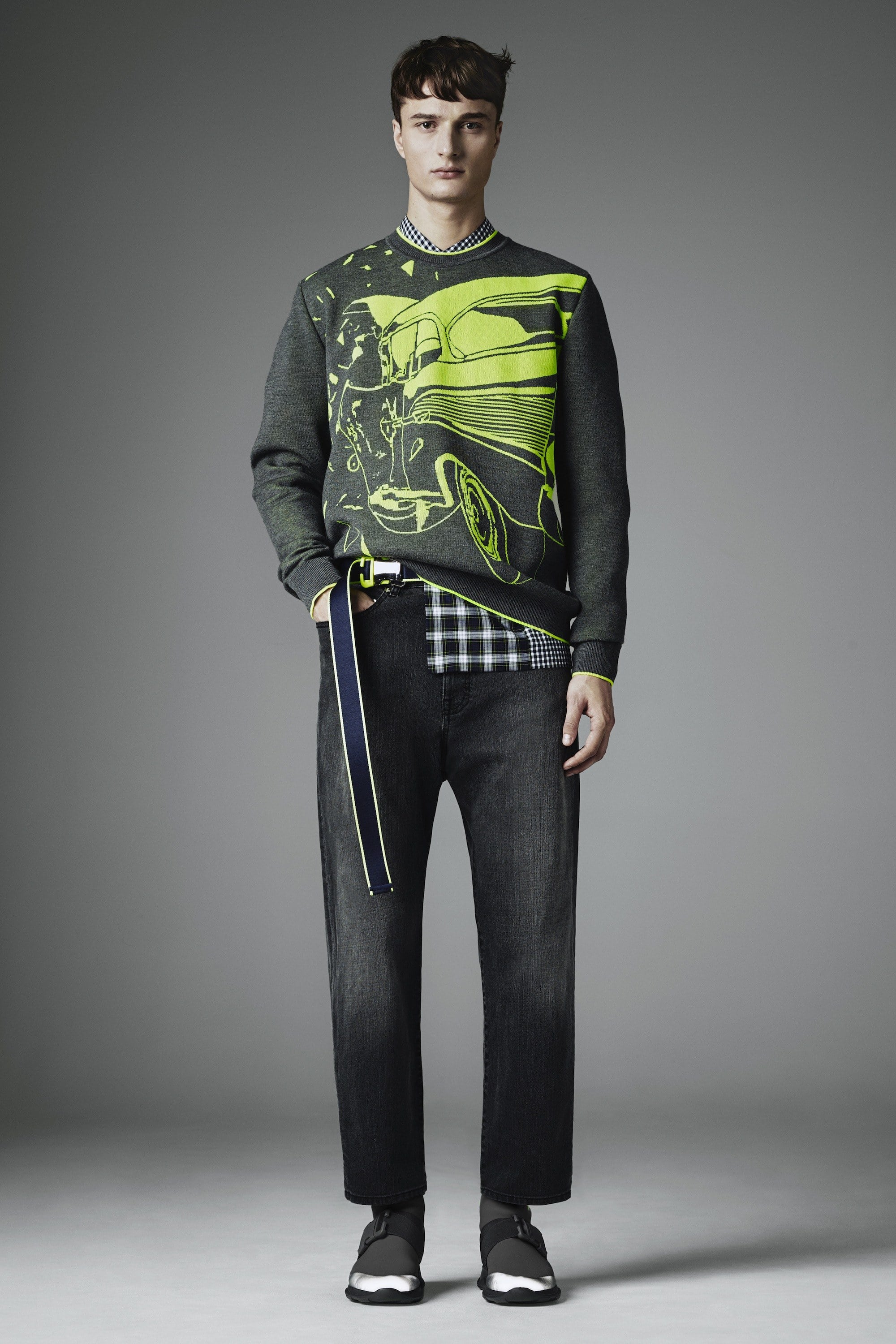 christopher-kane-fall-2016-menswear-03.jpg