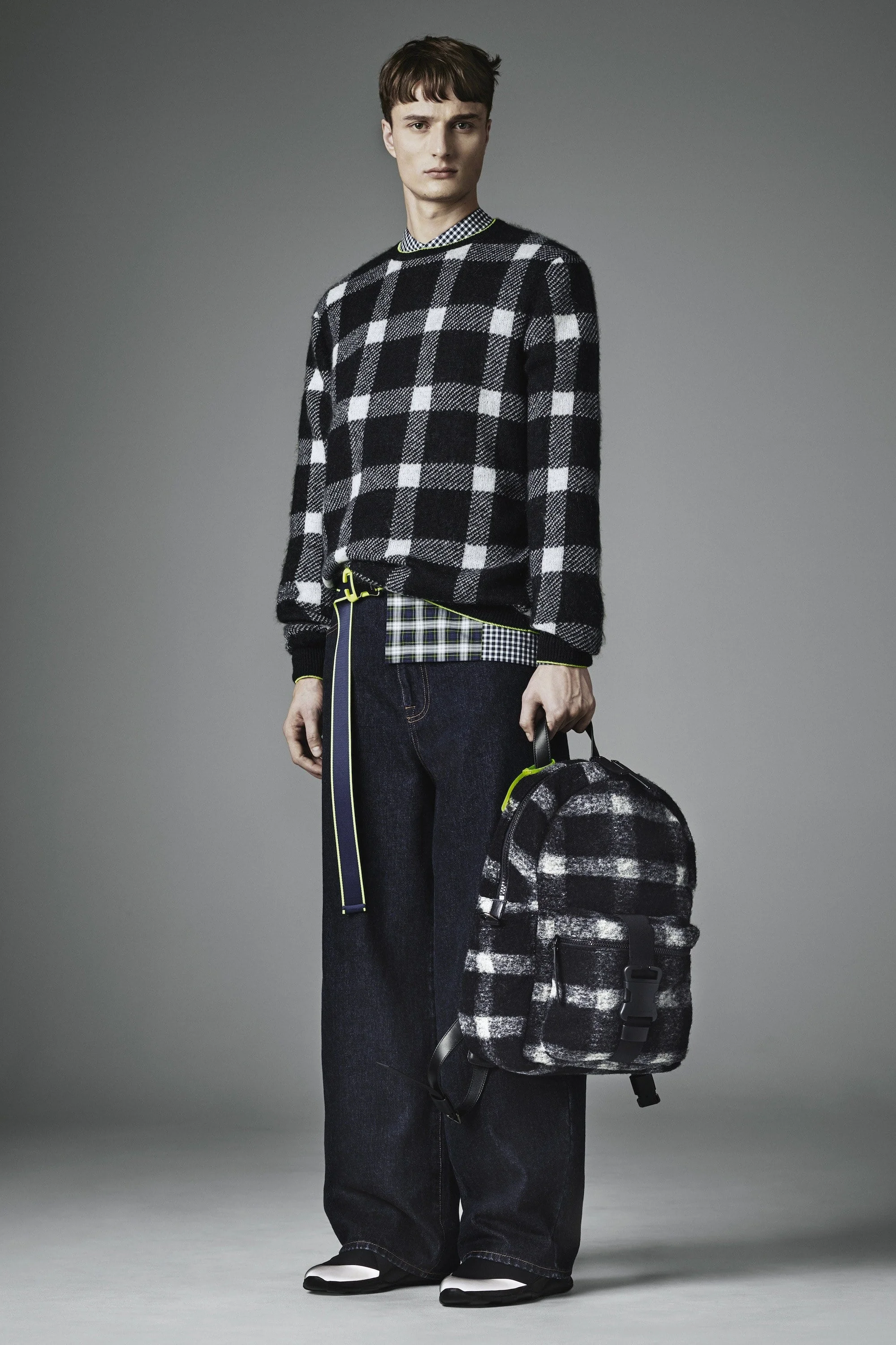 christopher-kane-fall-2016-menswear-04.jpg