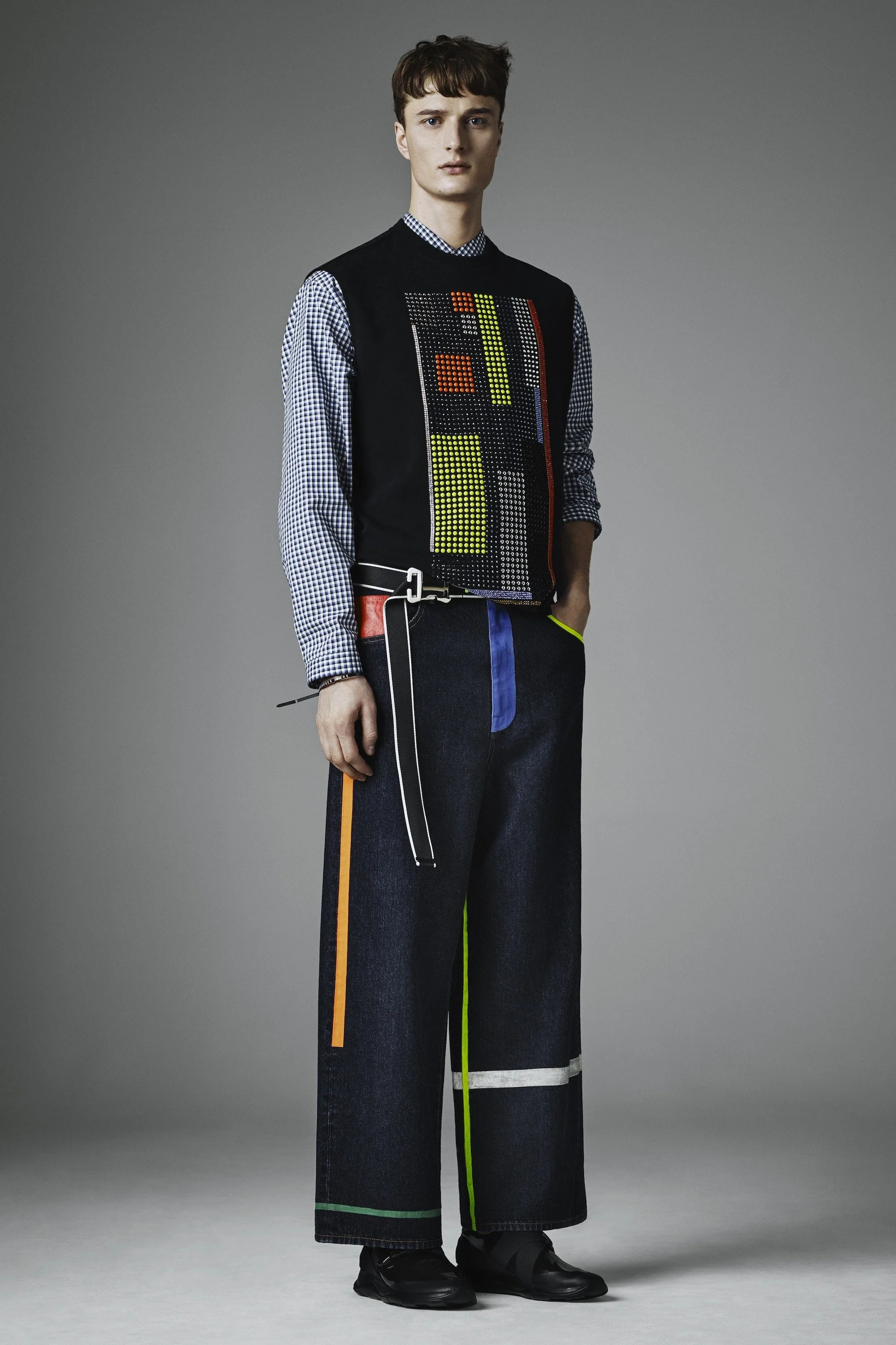 christopher-kane-fall-2016-menswear-07.jpg