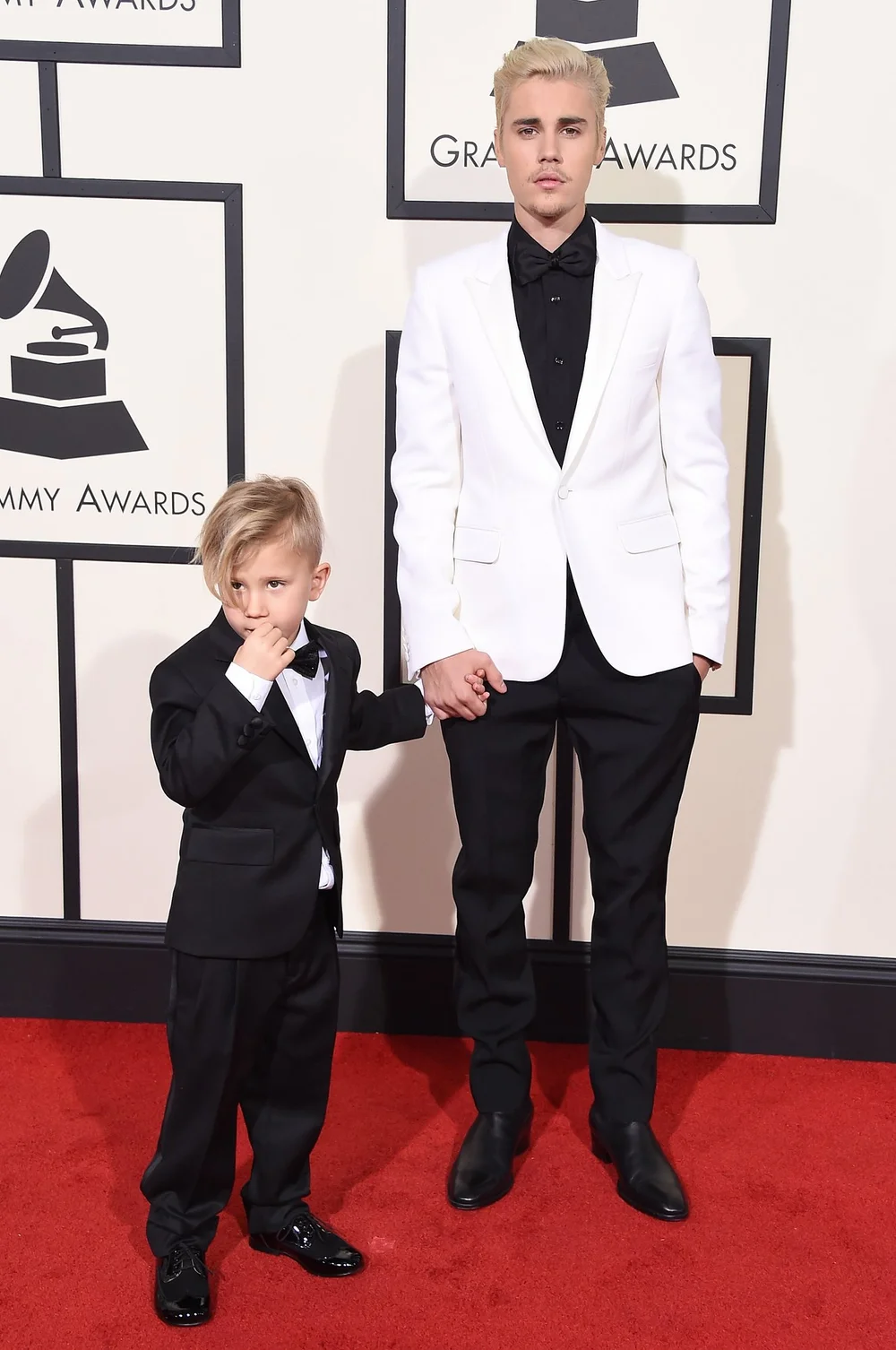 justin-bieber-grammys-red-carpet-2016.jpg