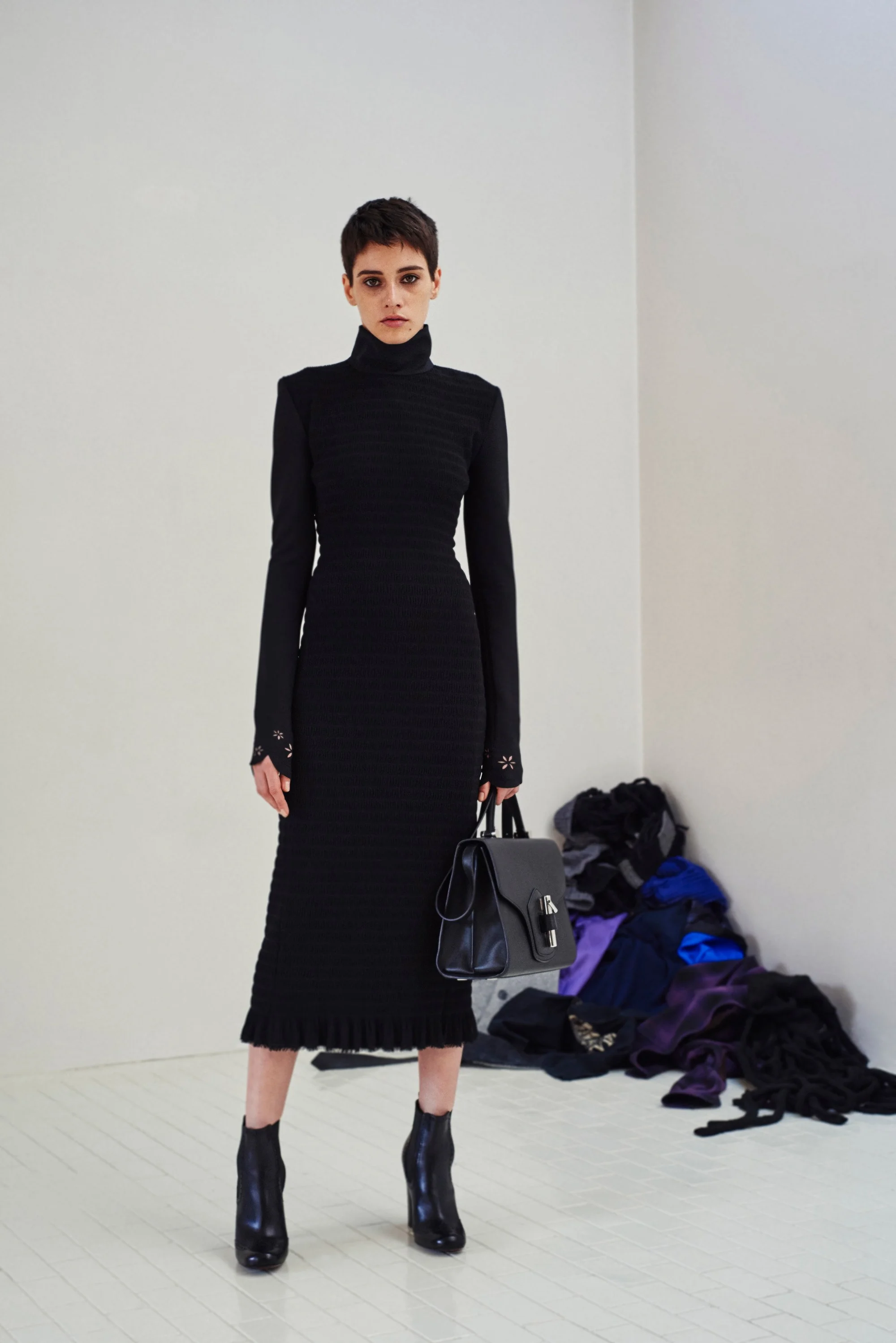 04-costume-national-pre-fall-2016.jpg