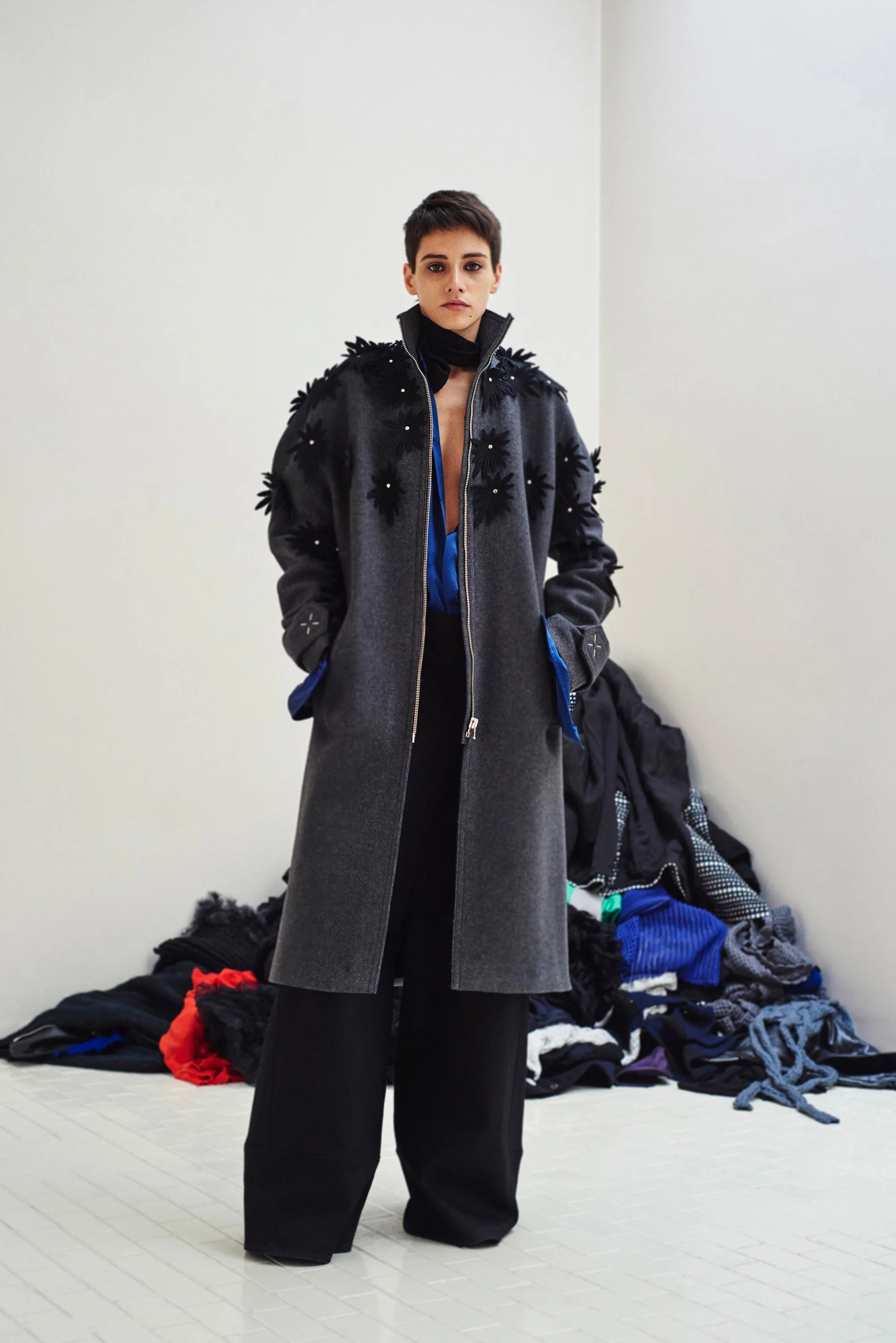 13-costume-national-pre-fall-2016.jpg