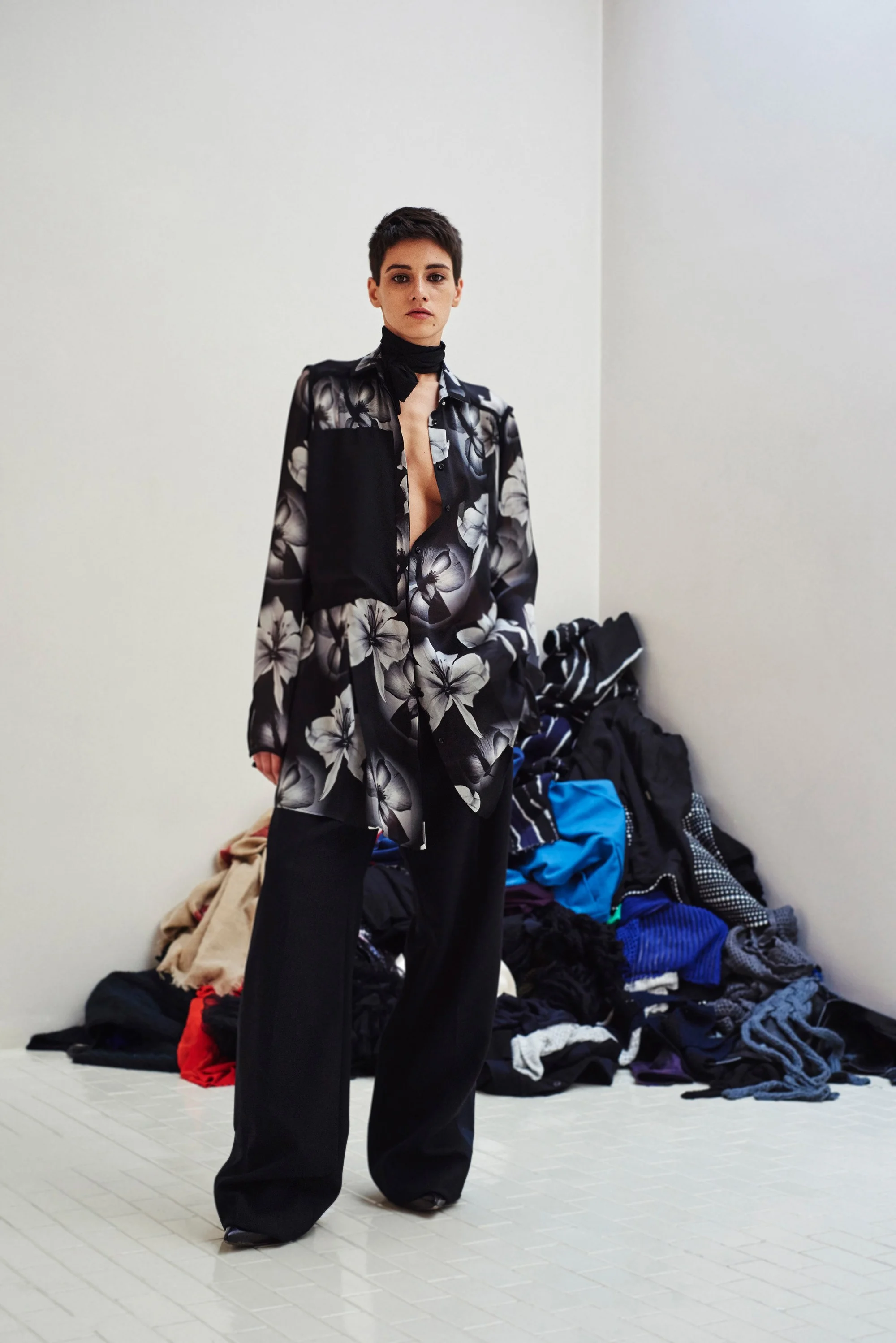 16-costume-national-pre-fall-2016.jpg
