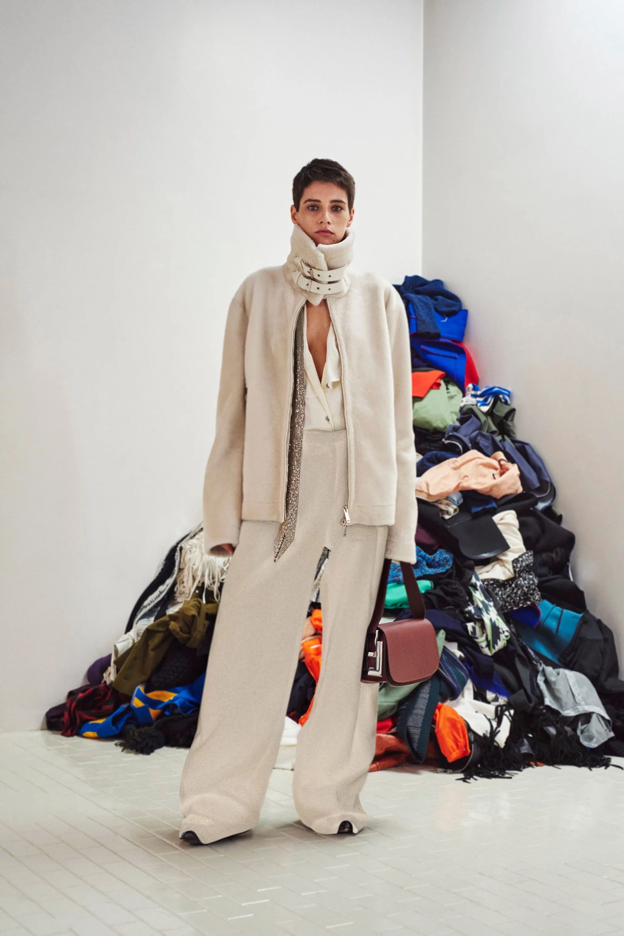 29-costume-national-pre-fall-2016.jpg