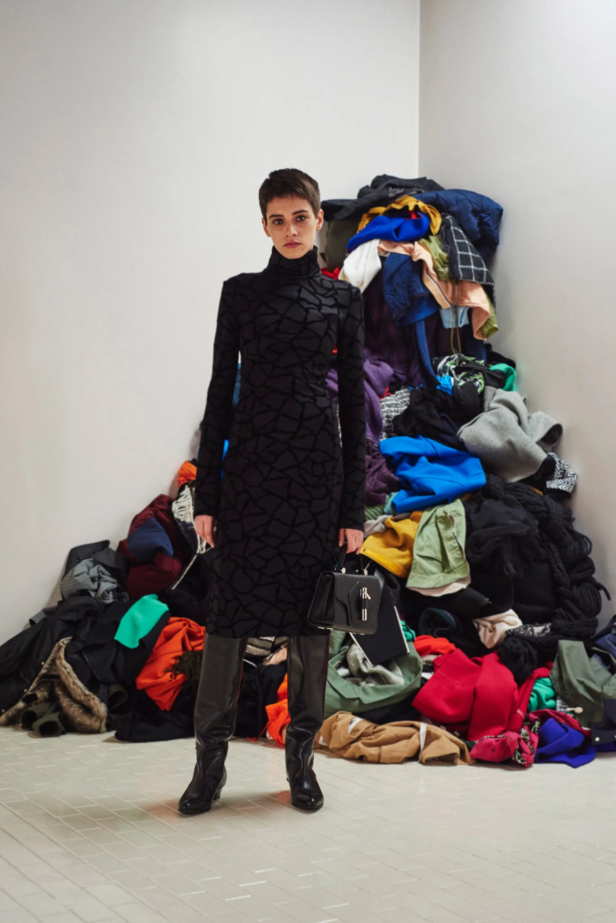 35-costume-national-pre-fall-2016.jpg