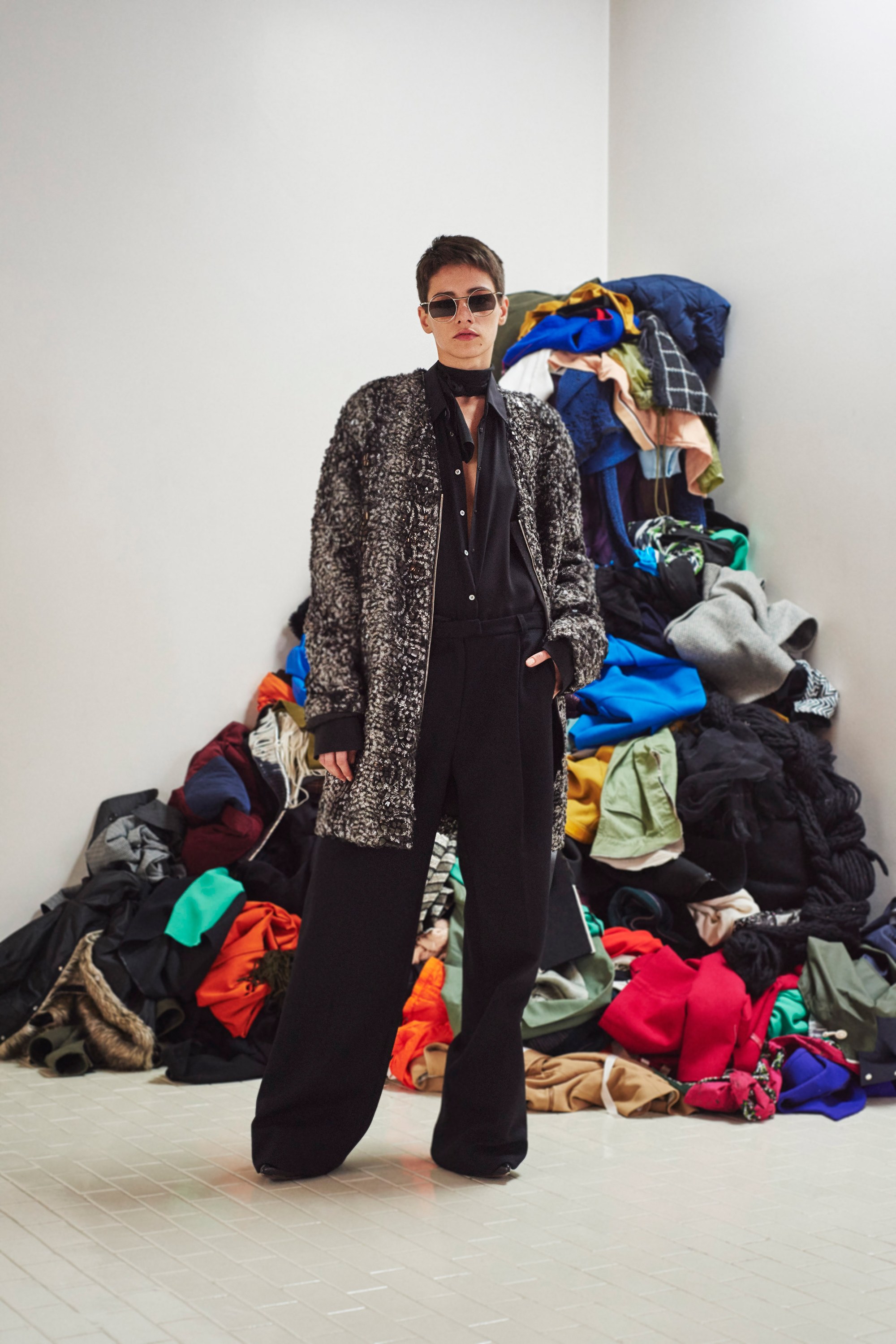34-costume-national-pre-fall-2016.jpg