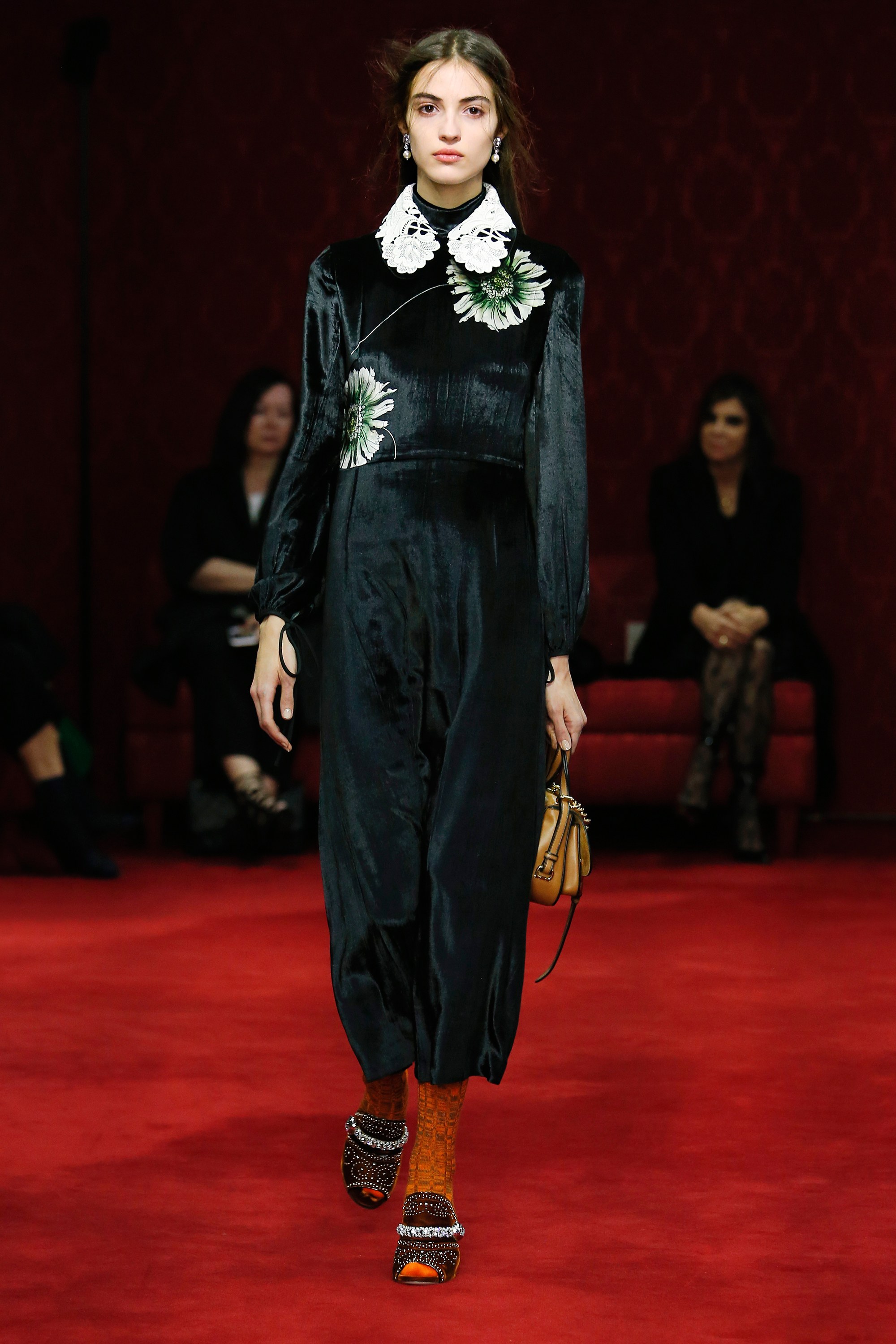 miu-miu-pre-fall-2016-17.jpg