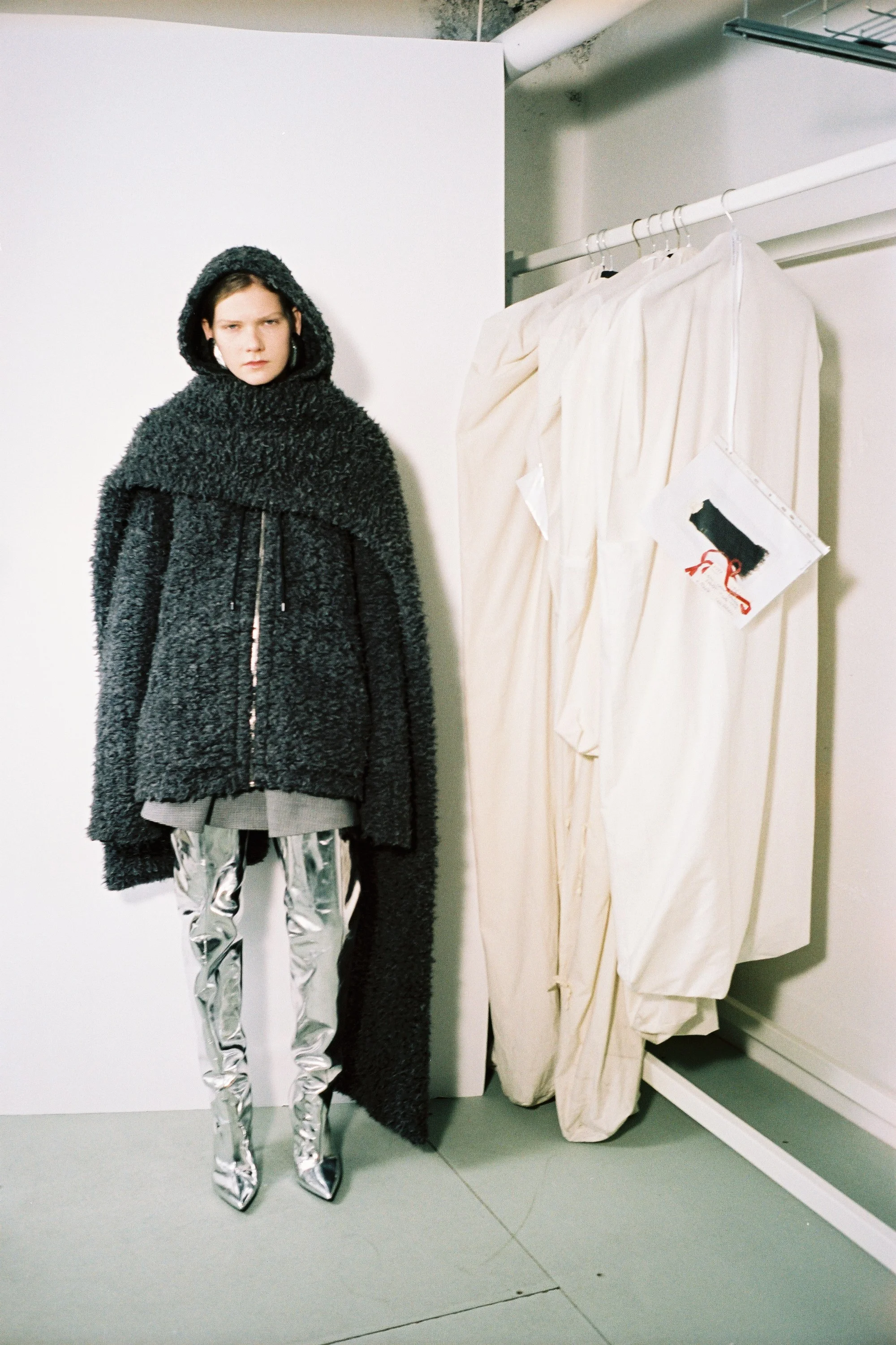 22-balenciaga-pre-fall-2016.jpg