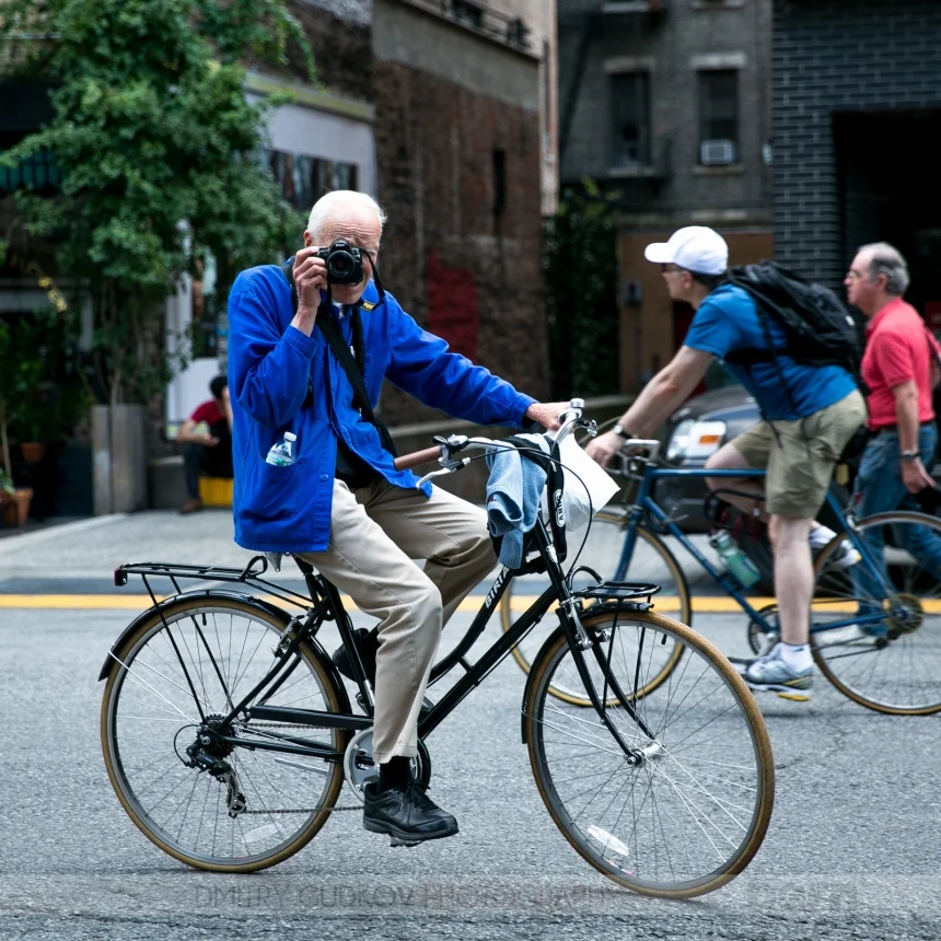 Summer-Streets-Bike-Portraits-2013-174(pp_w860_h860).jpg