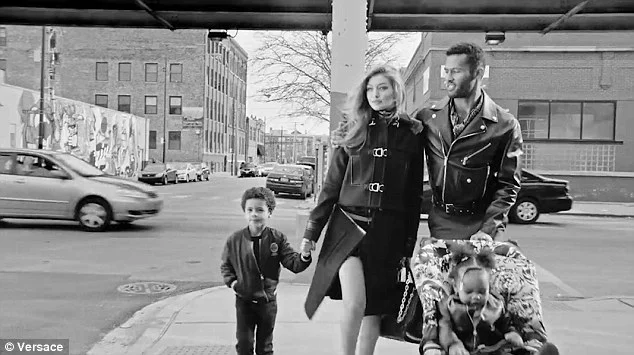 KARLIE KLOSS AND GIGI HADID BECOME MOMS