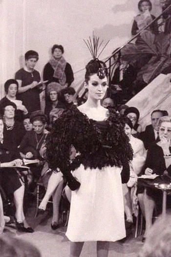 FASHION HISTORY: Yves Saint Laurent — GAZETTE DU BON TON