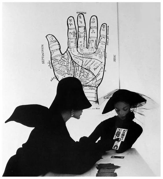 “The Tarot Reader” Jean Patchett & Bridget Tichenor Photo Irving Penn 