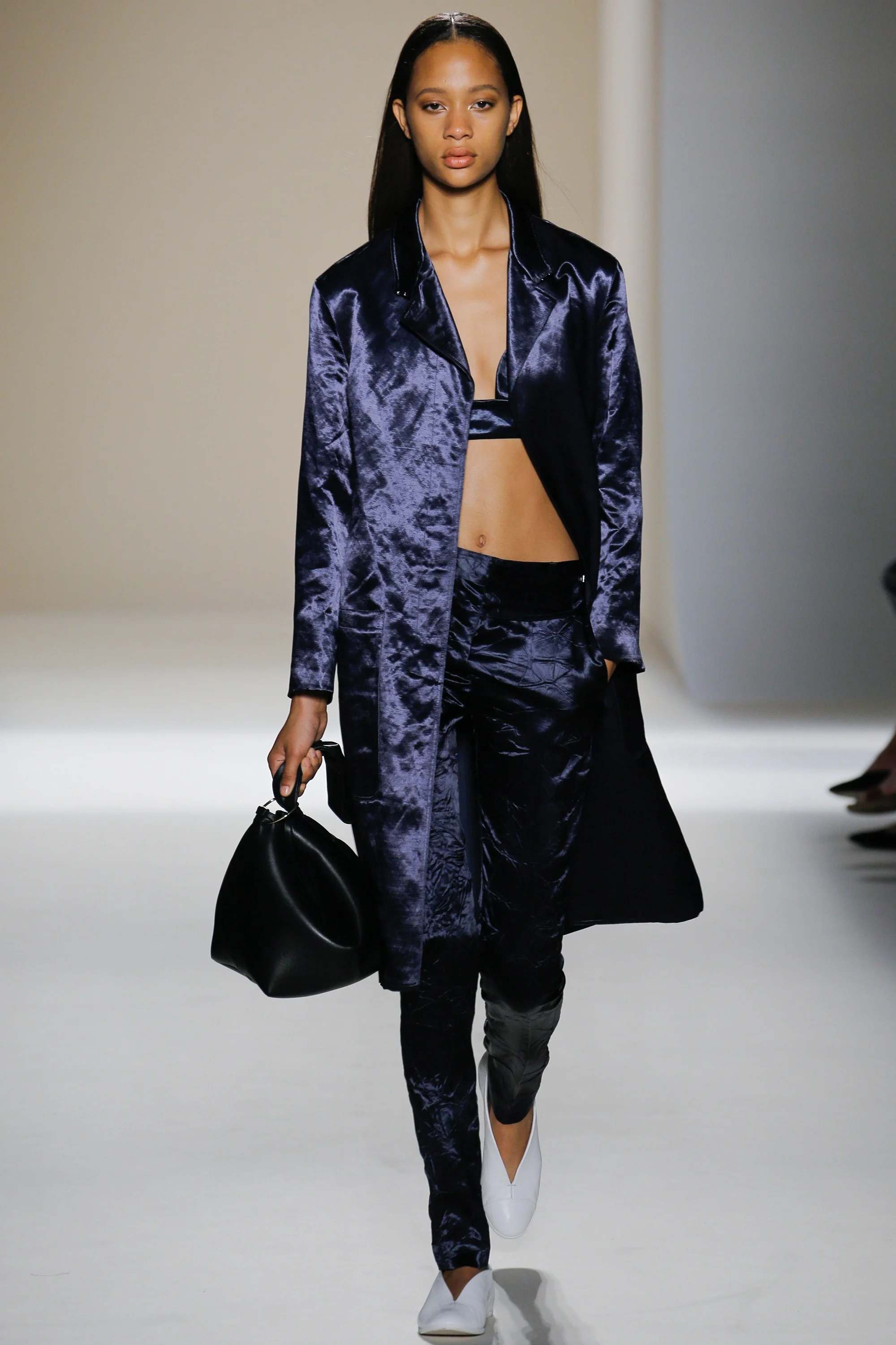 VICTORIA BECKHAM SPRING 2017 READY TO WEAR 