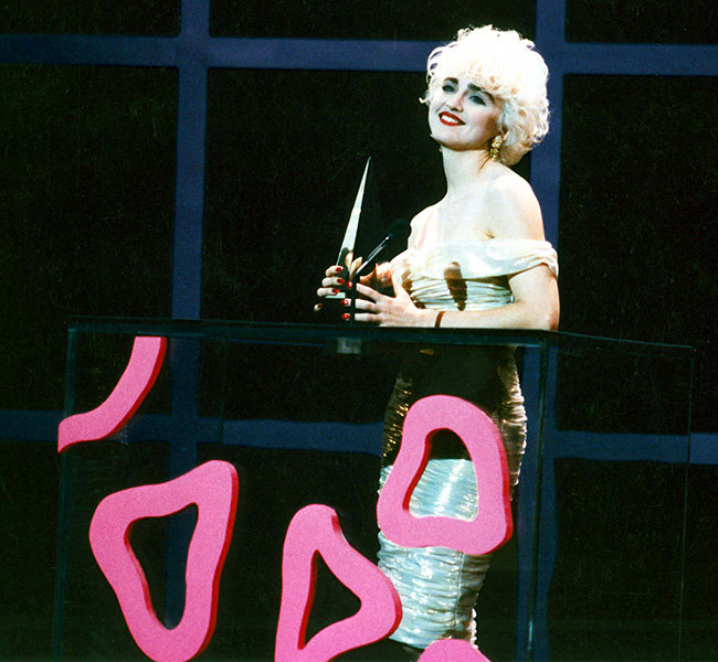 Madonna in 1987 A very blonde Madonna onstage at the 1987 American Music Awards.