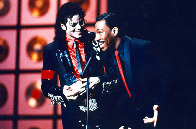 Michael Jackson & Eddie Murphy in 1989 Michael Jackson and Eddie Murphy at the 1989 AMAs.