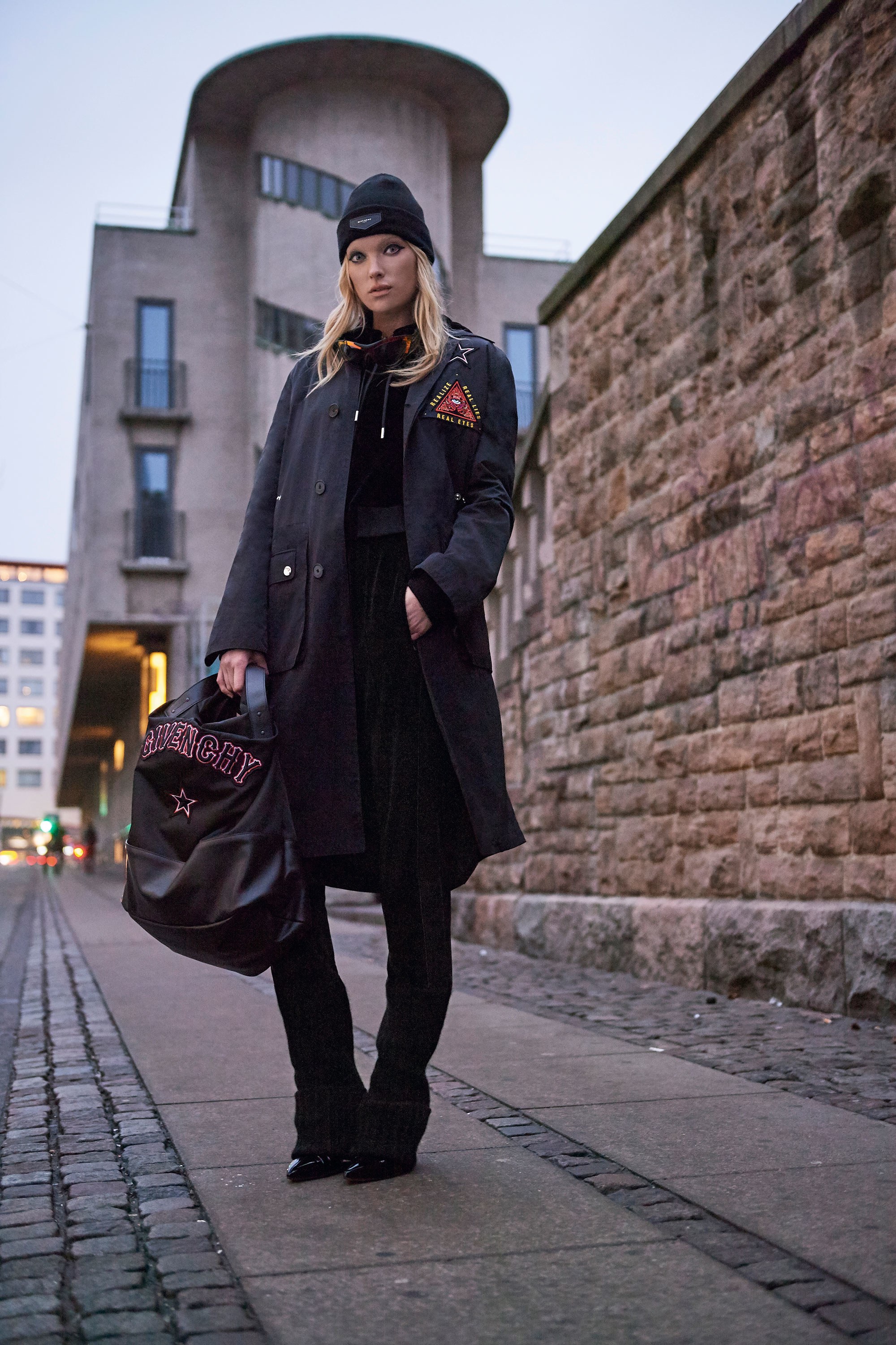 19-givenchy-prefall-17.jpg
