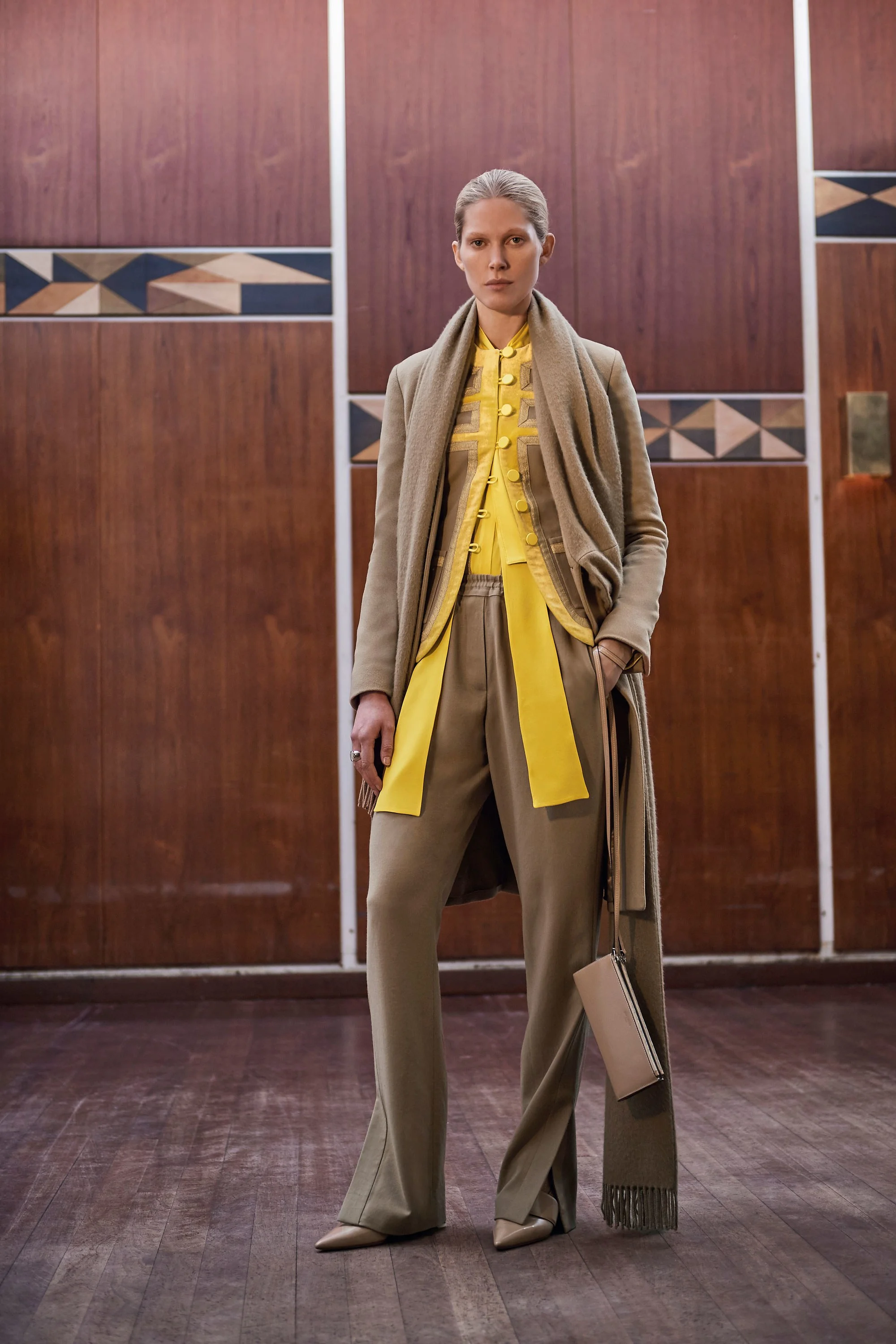 GIVENCHY PRE-FALL 2017 