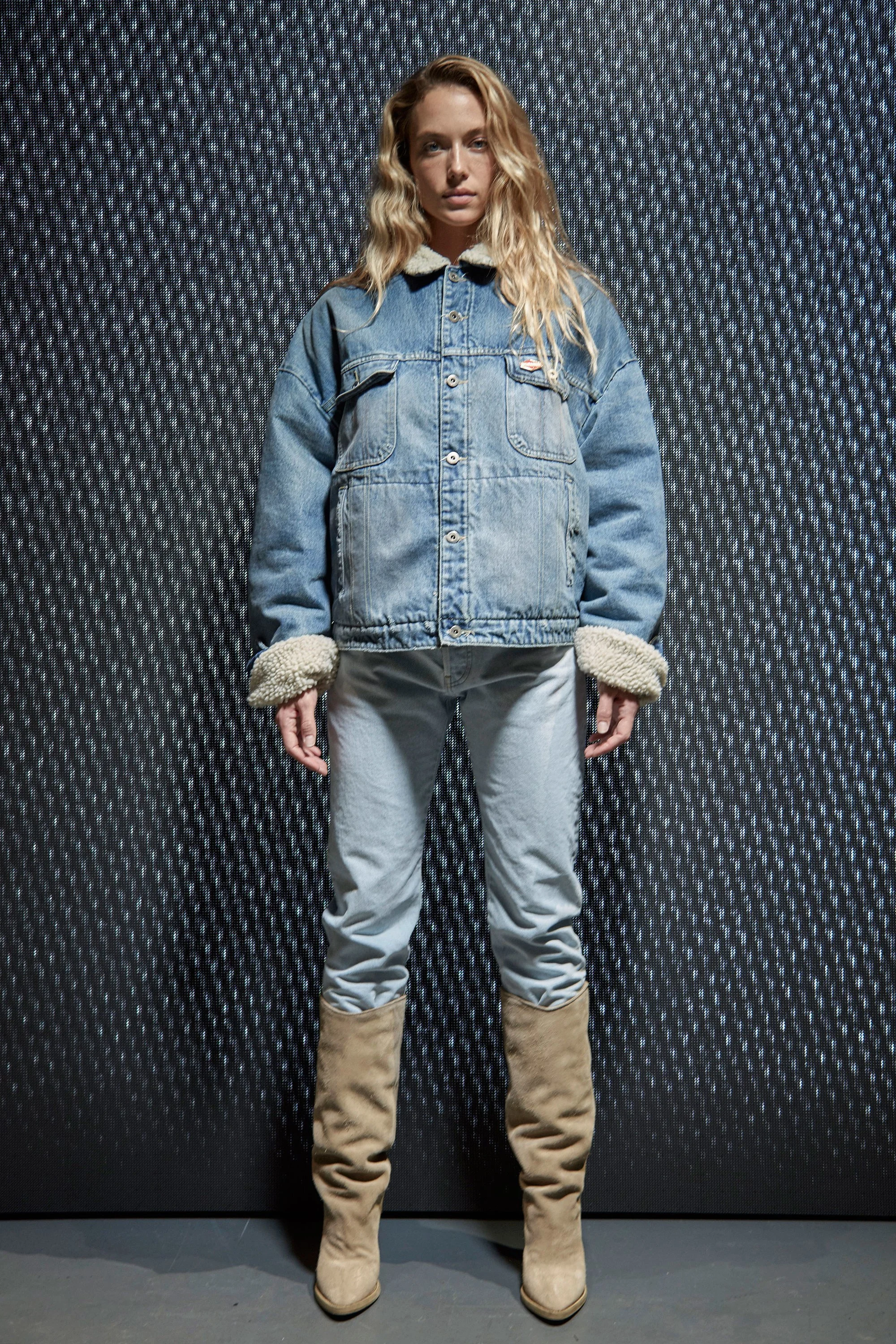 01-yeezy-season-5-fall-winter-2017-lookbook.jpg