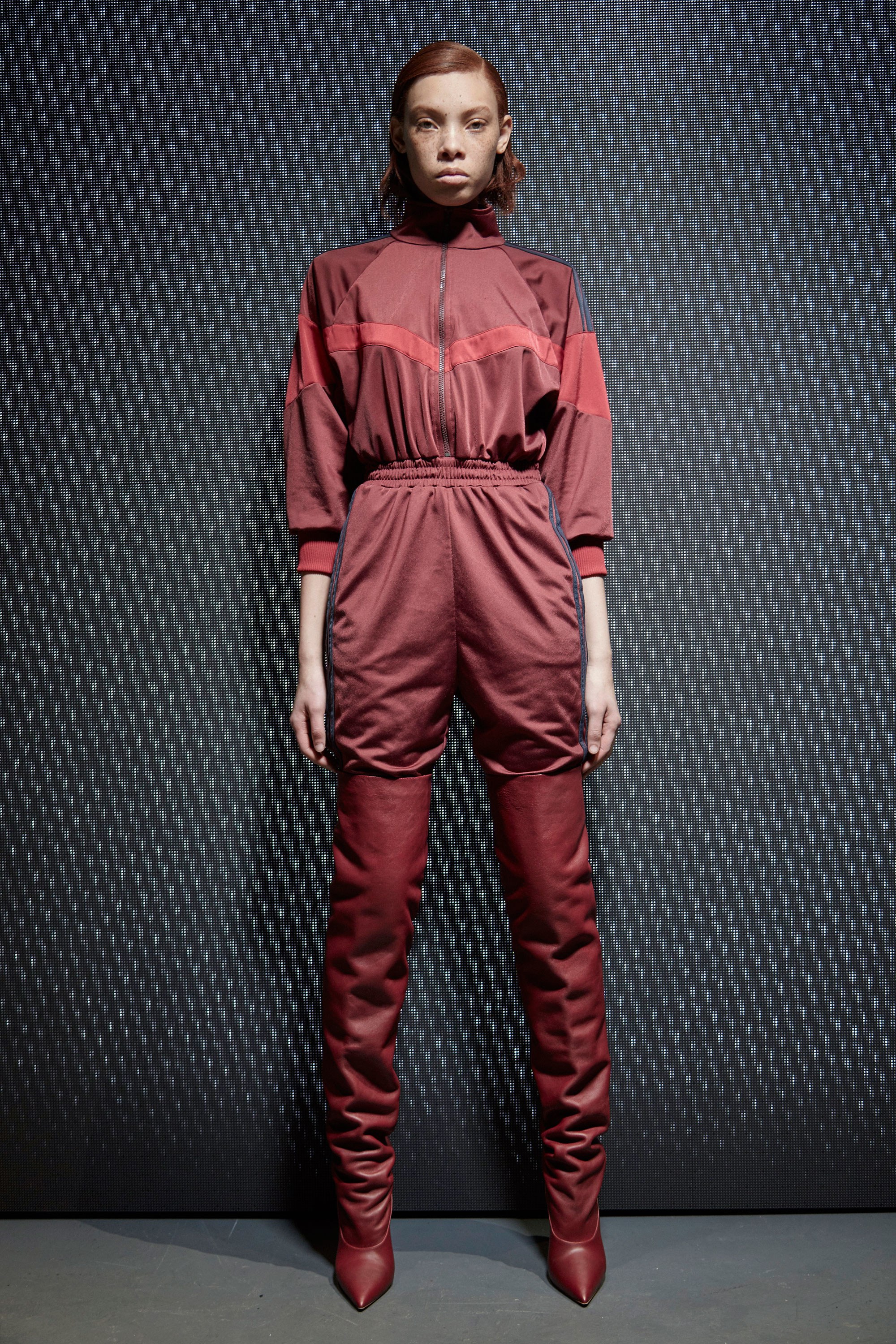 19-yeezy-season-5-fall-winter-2017-lookbook.jpg