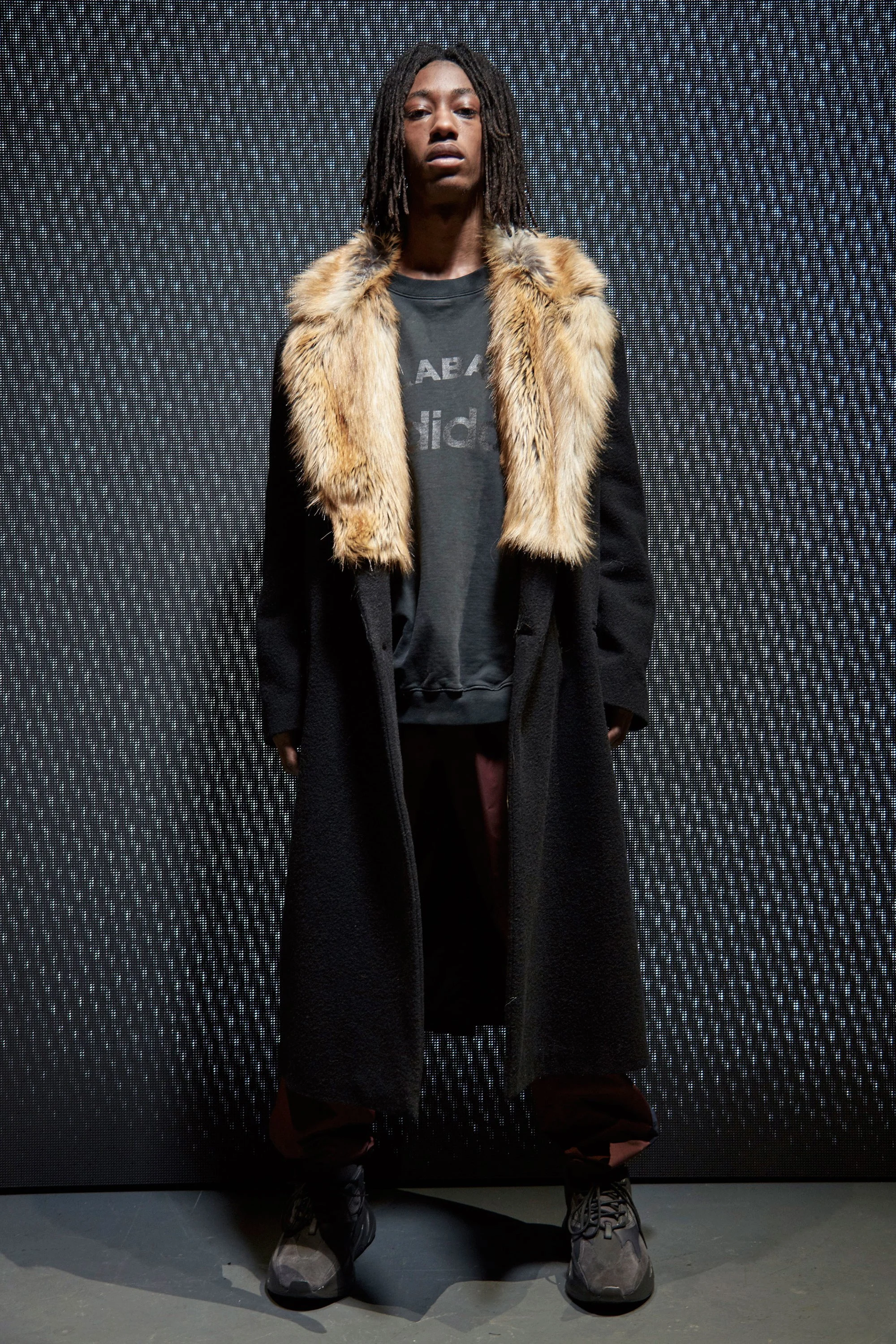 26-yeezy-season-5-fall-winter-2017-lookbook.jpg
