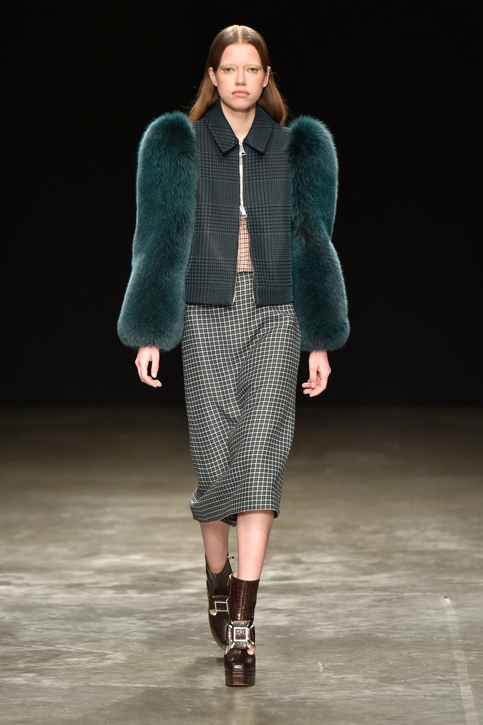 MaryKatrantzou_AW17_Look01.jpg