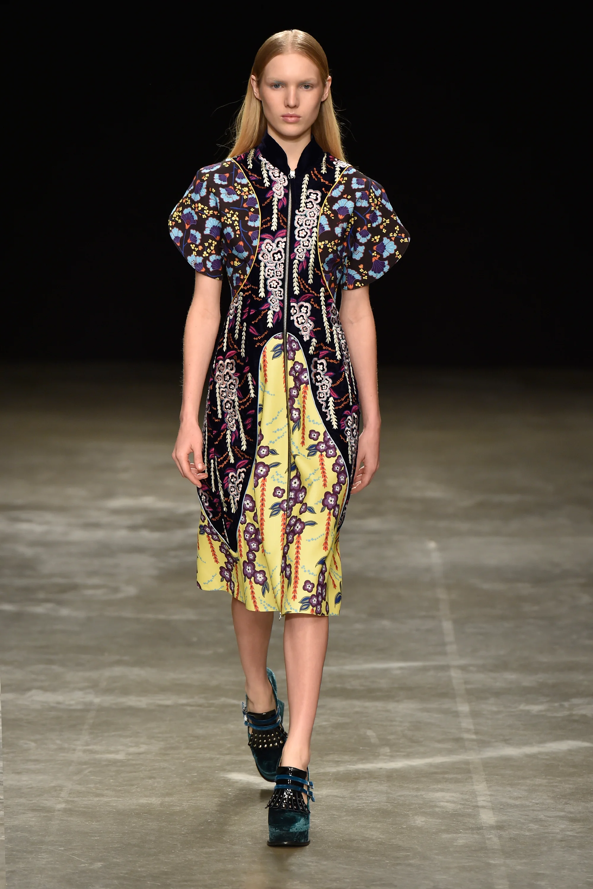 MaryKatrantzou_AW17_Look03.jpg