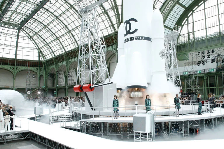 3..2..1.. BLASTOFF CHANEL AUTUMN/WINTER 2017 READY TO WEAR 