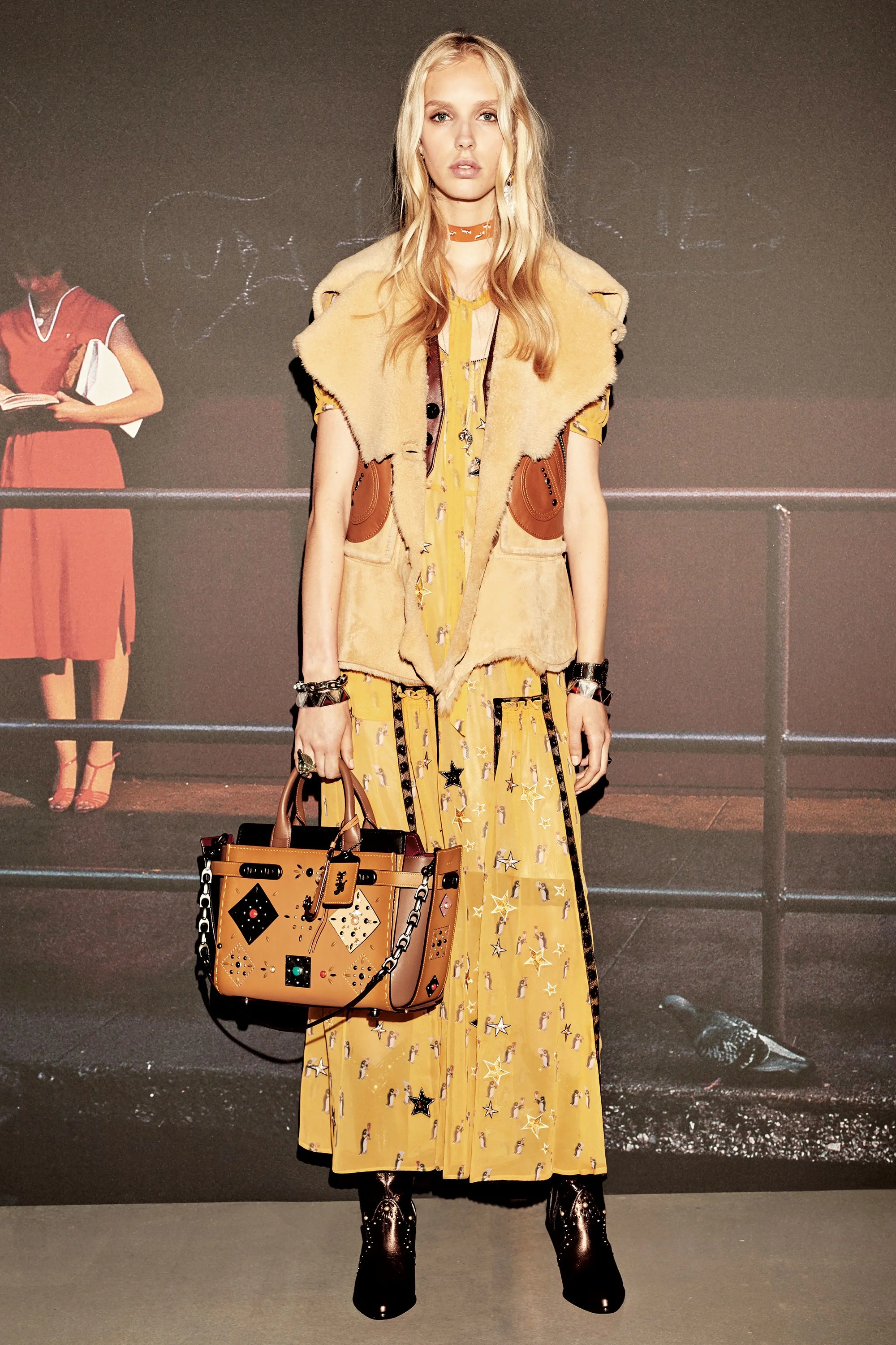 COACH RESORT 2018